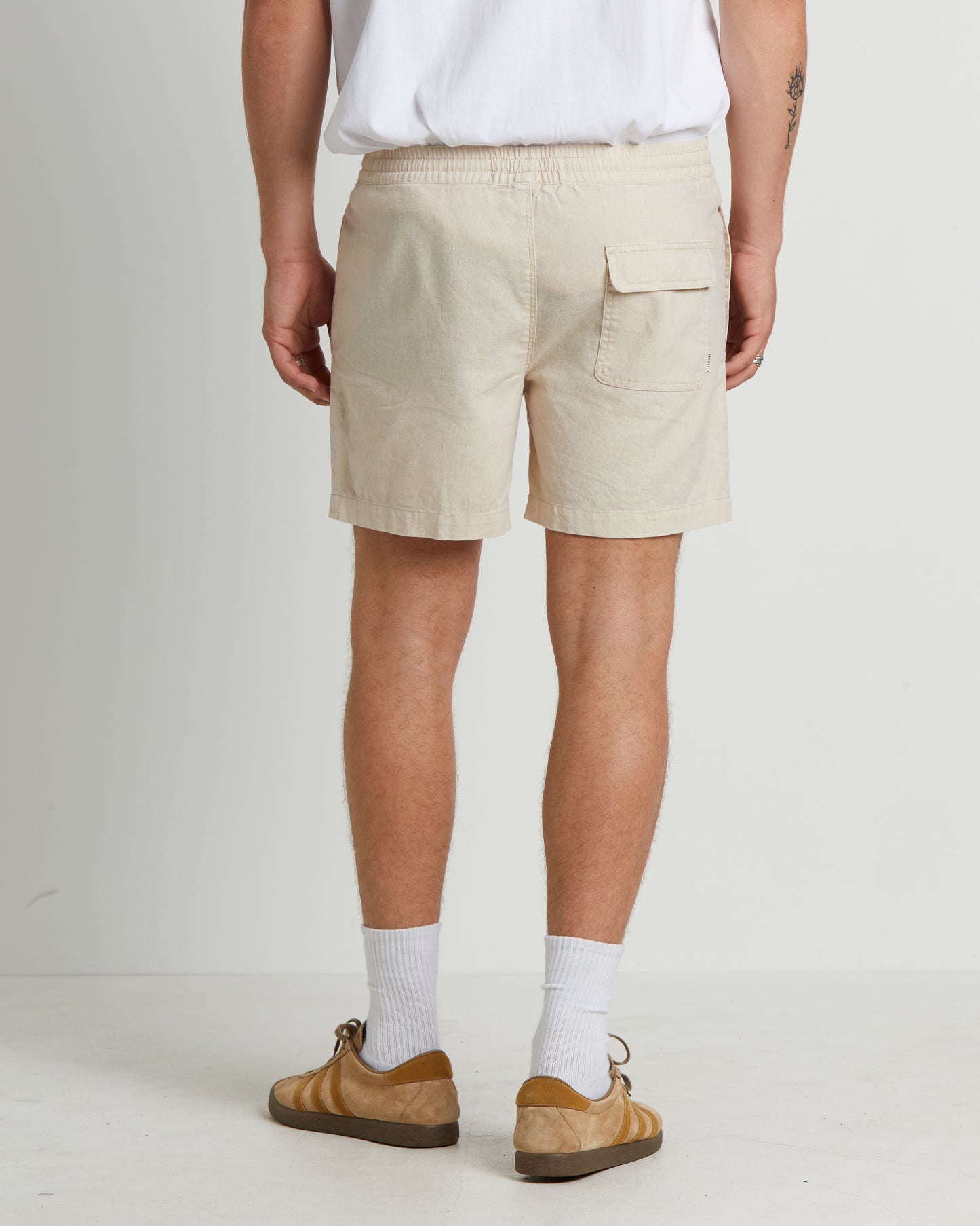Puglia Linen Shorts in Natural
