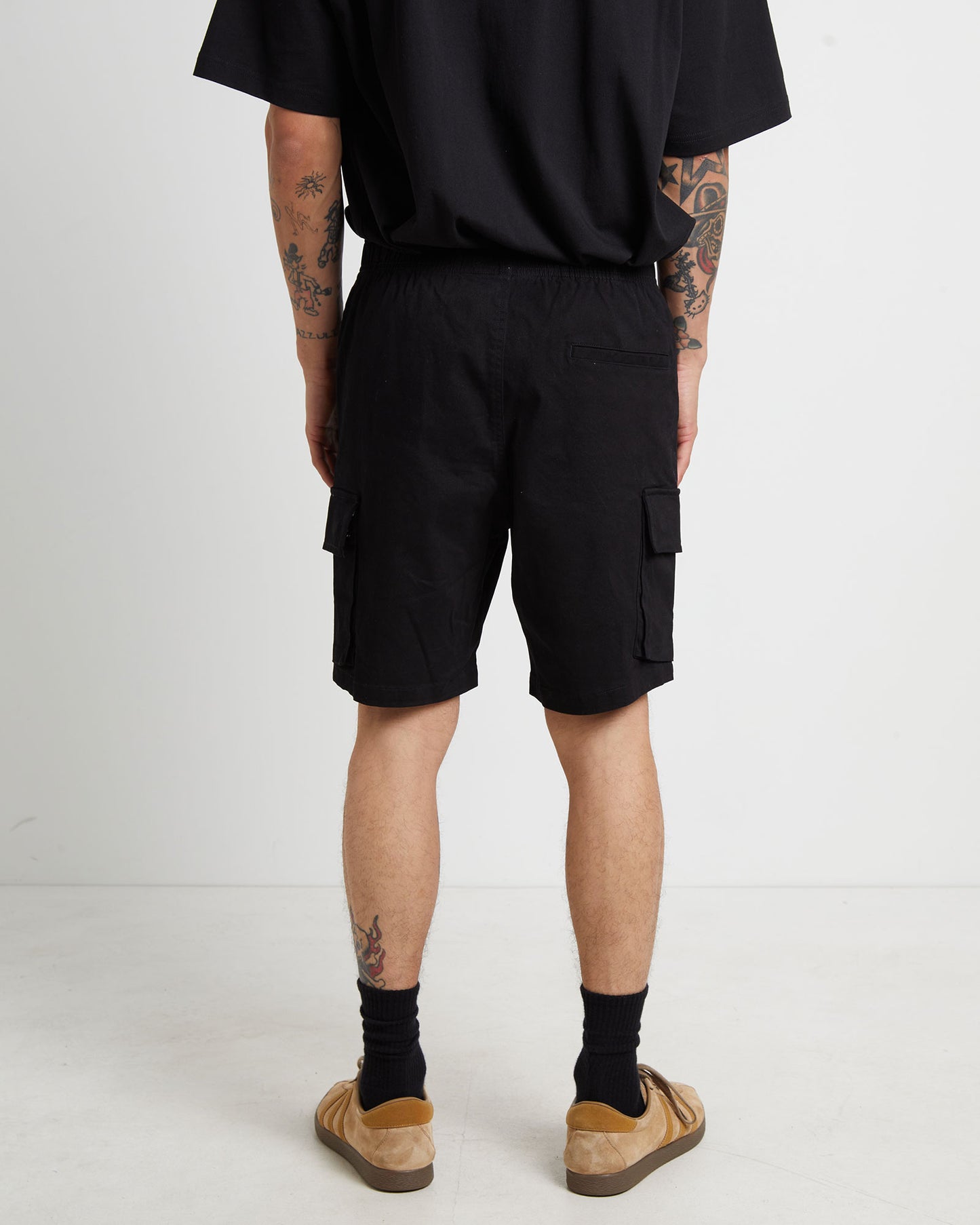 Cargo Shorts in Black