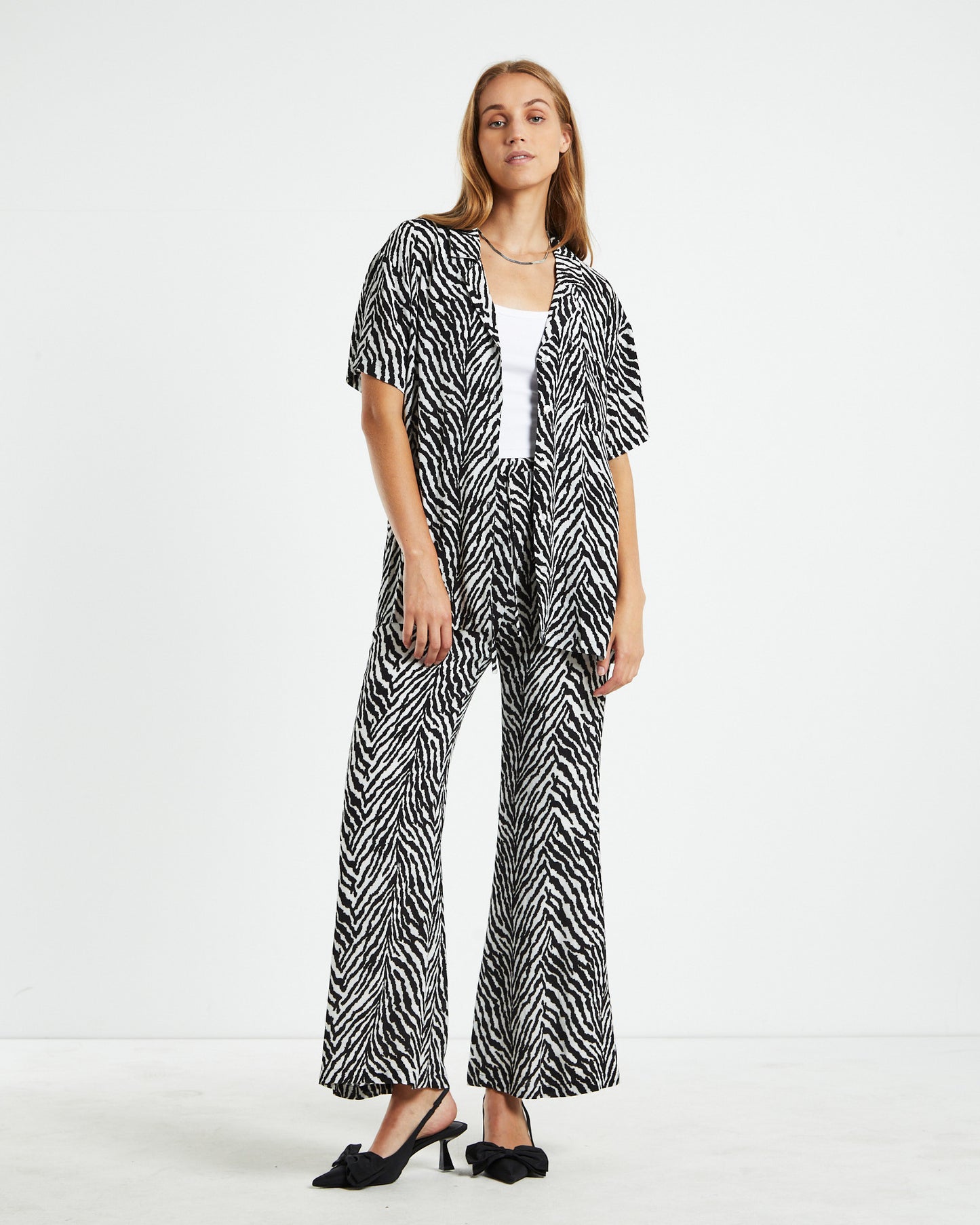 Lola Short Sleeve Zebra Black