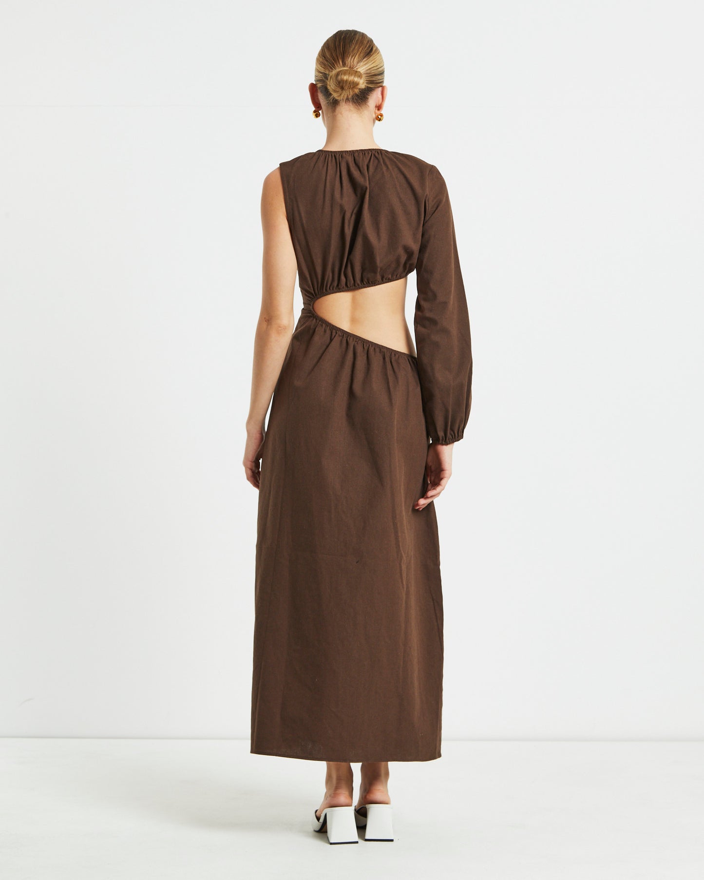Isobel One Shoulder Cut Out Midi Dress in Chocolate