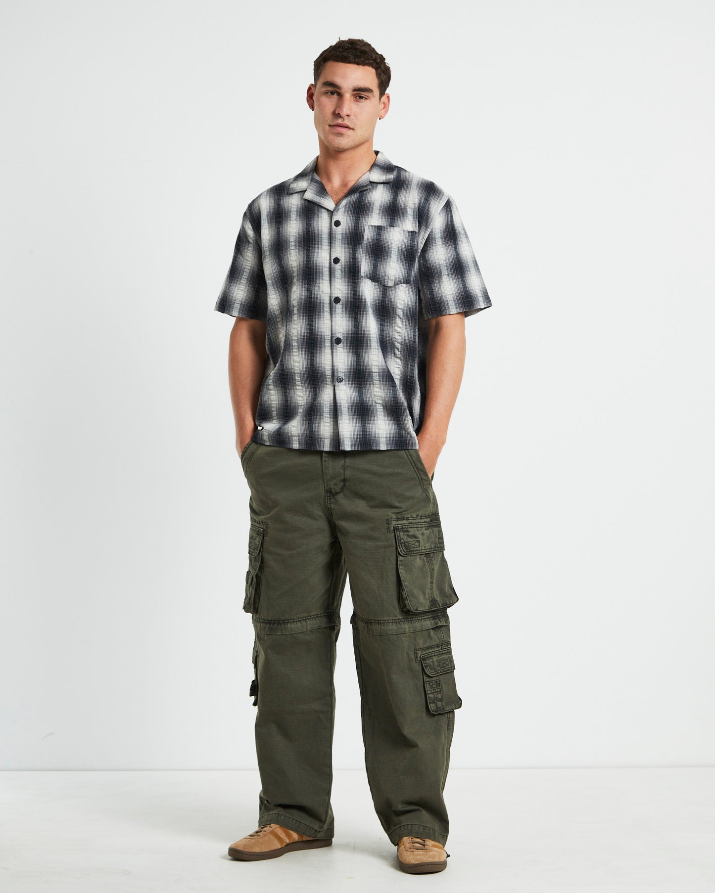 Aura Check Short Sleeve Shirt in Hombre Grey