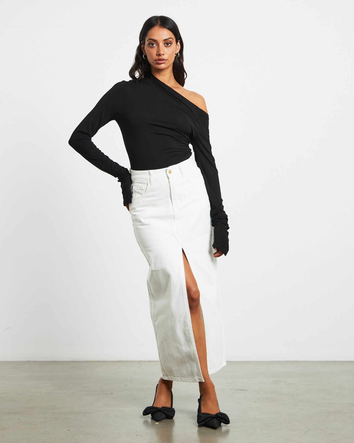 Nyah Longsleeve Bodysuit in Black