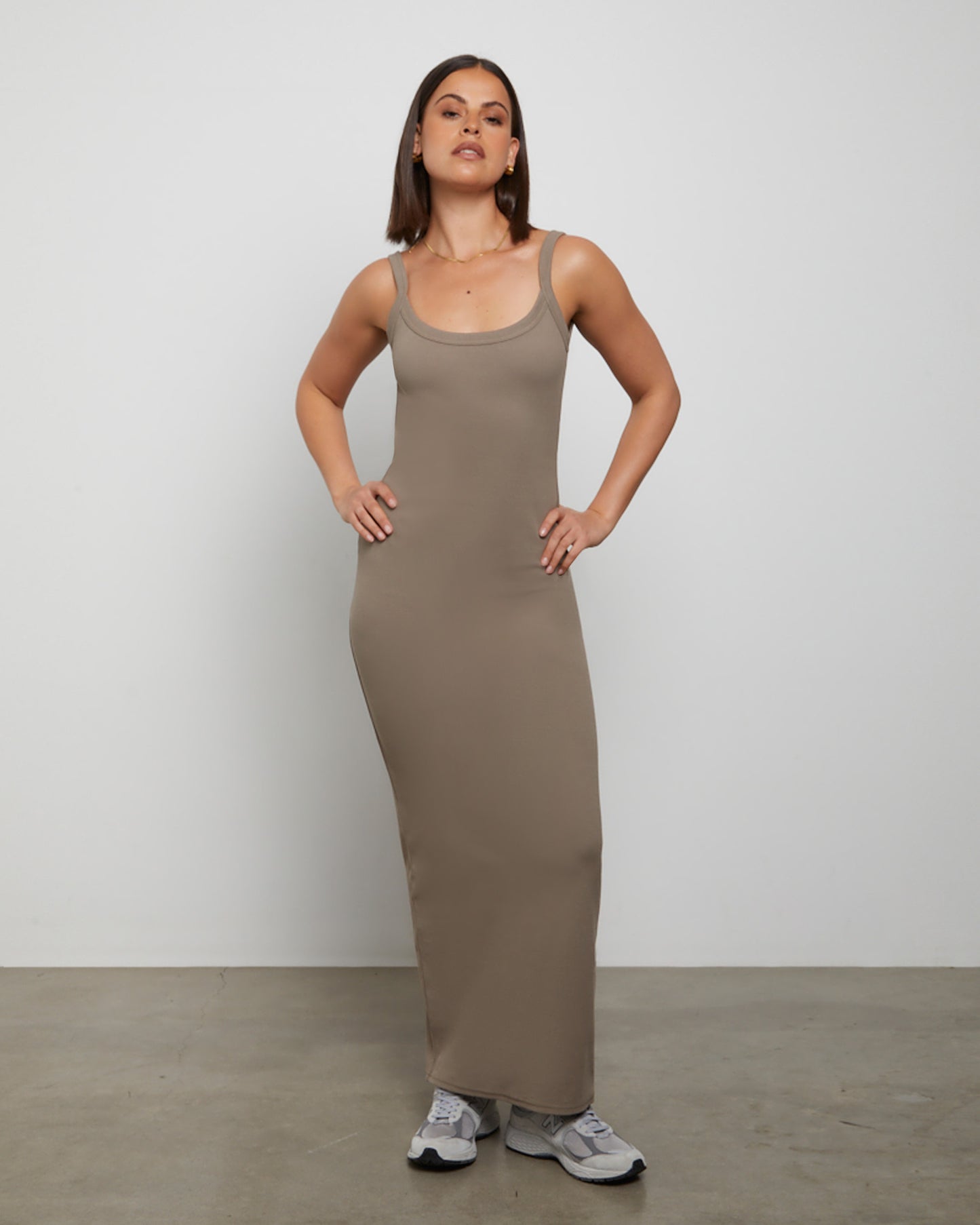 Backless Midi Dress in Brown