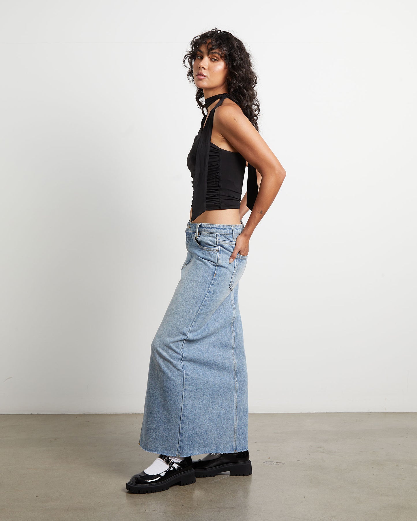 Rowan Slinky Chocker Top in Black