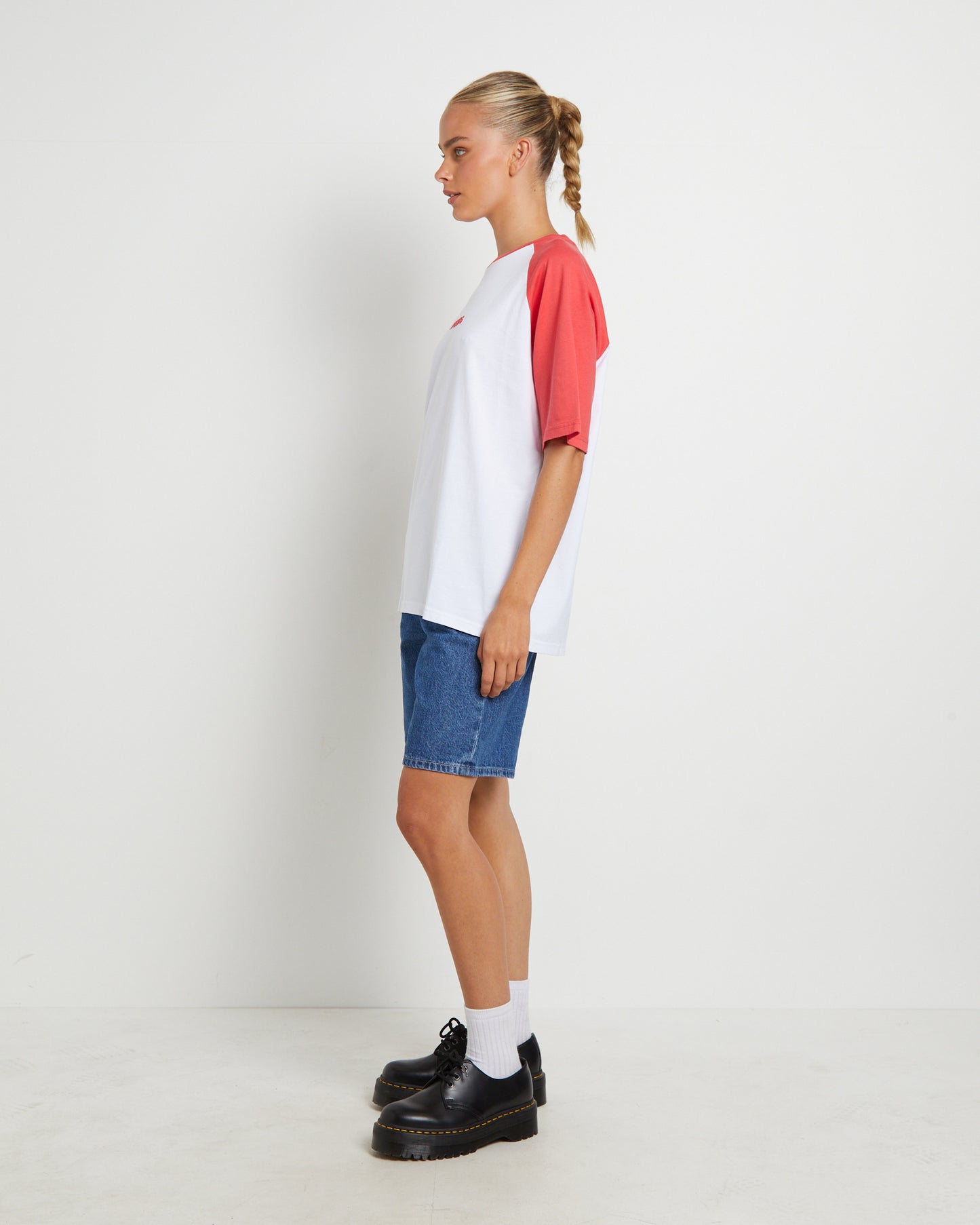 Ryan Recycled Oversized Raglan T-Shirt in Hibiscus