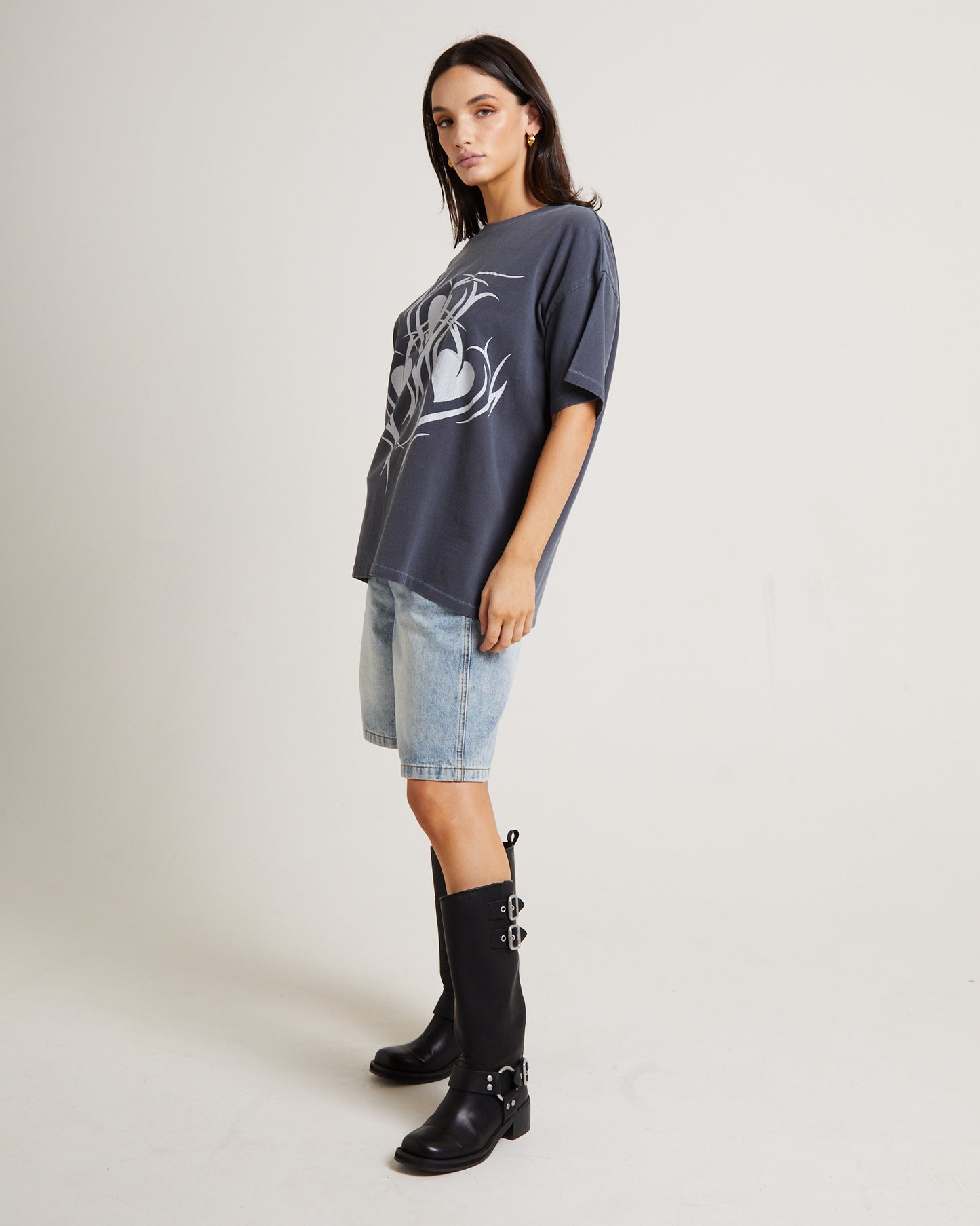 Goth Heart Oversized Tee in Vintage Charcoal