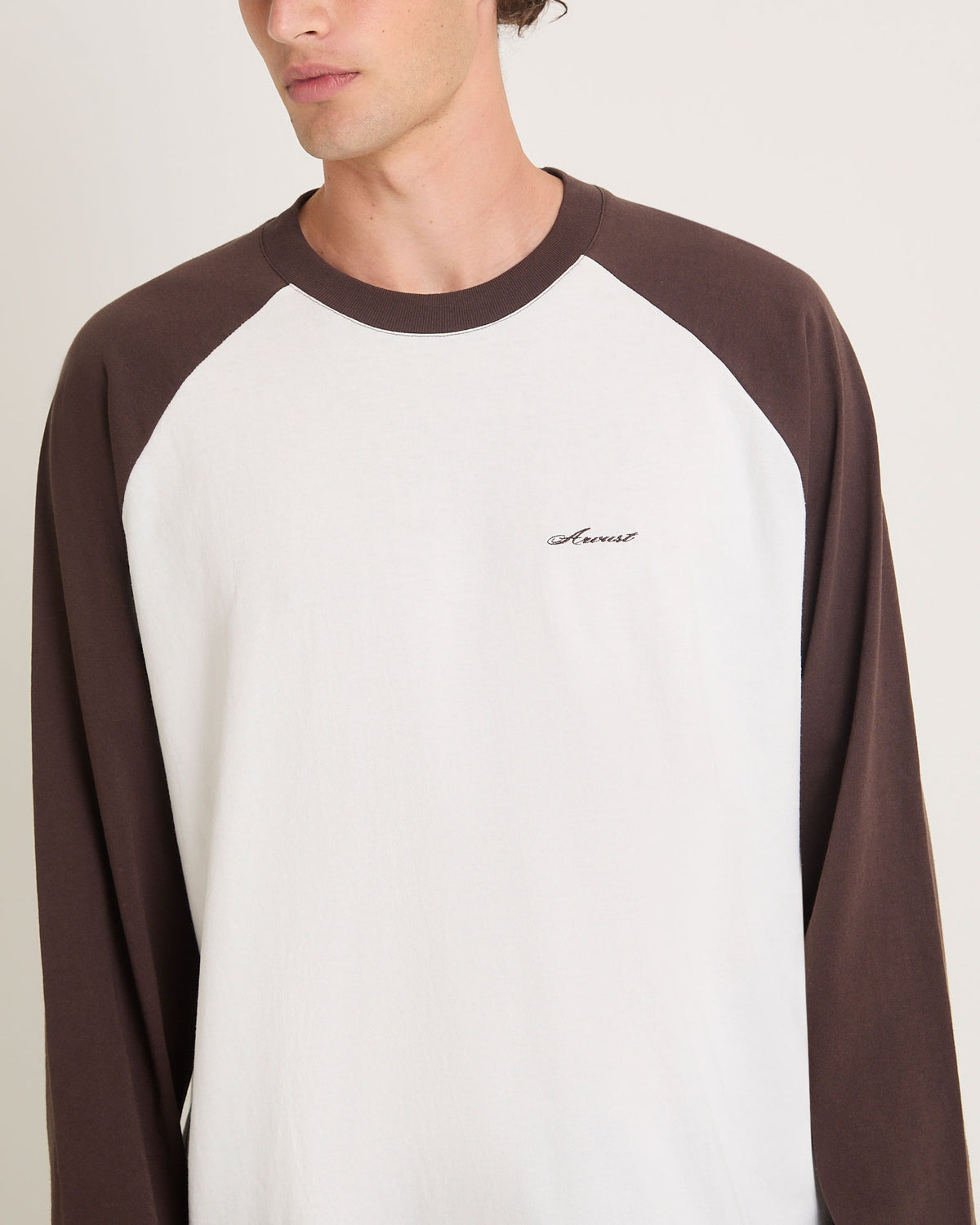 Script Long Sleeve Raglan T-Shirt CHOCOLATE