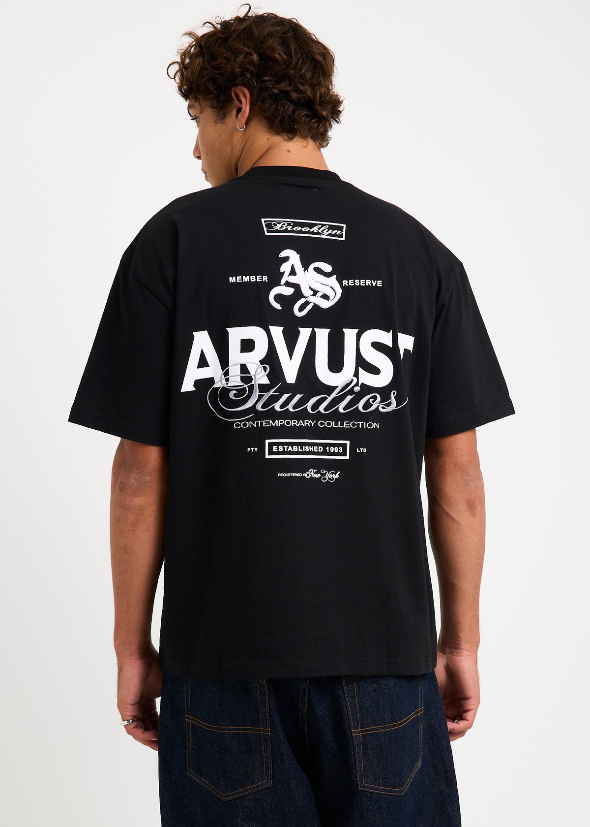 Institute T-Shirt BLACK