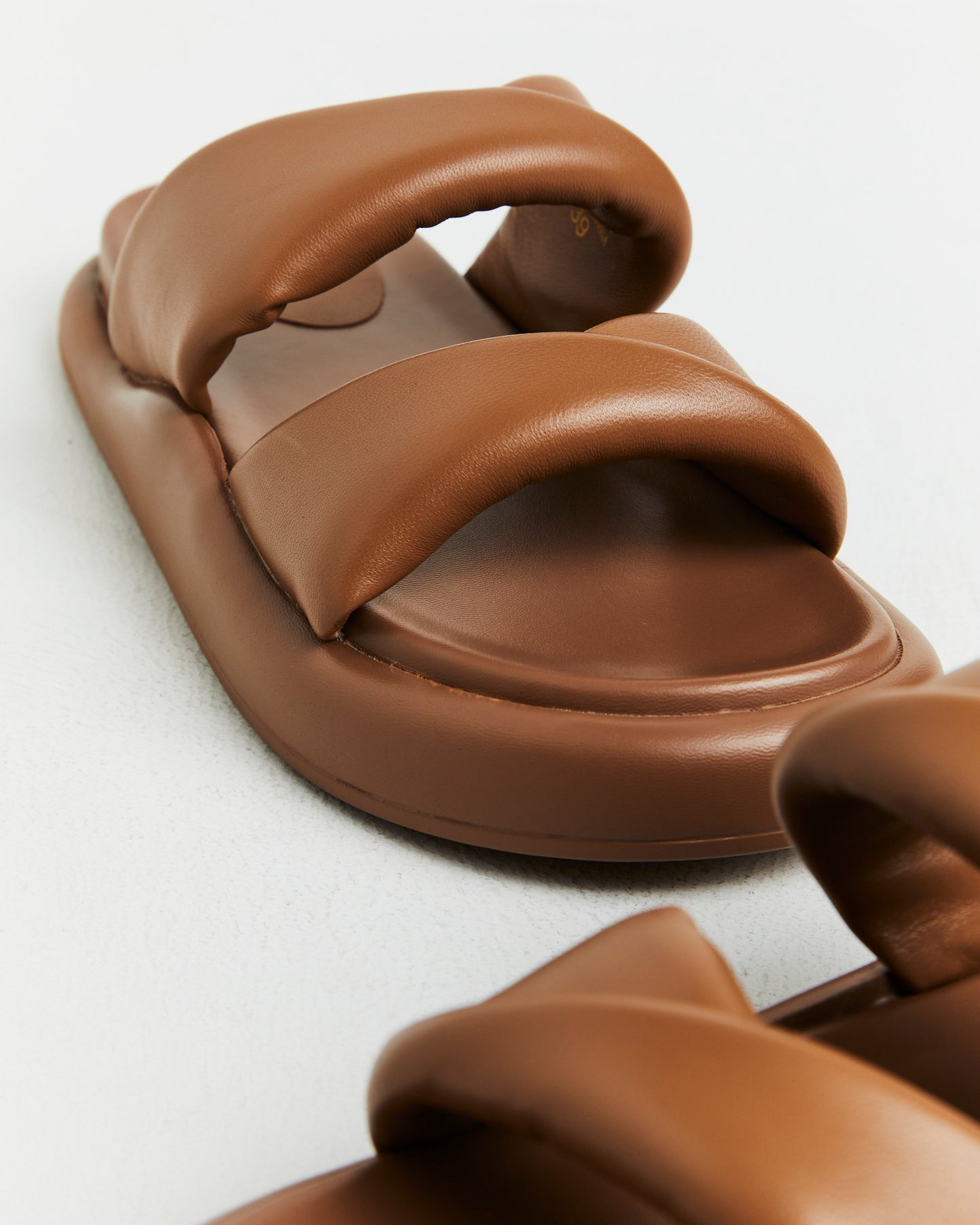 Therese Slides in Tan