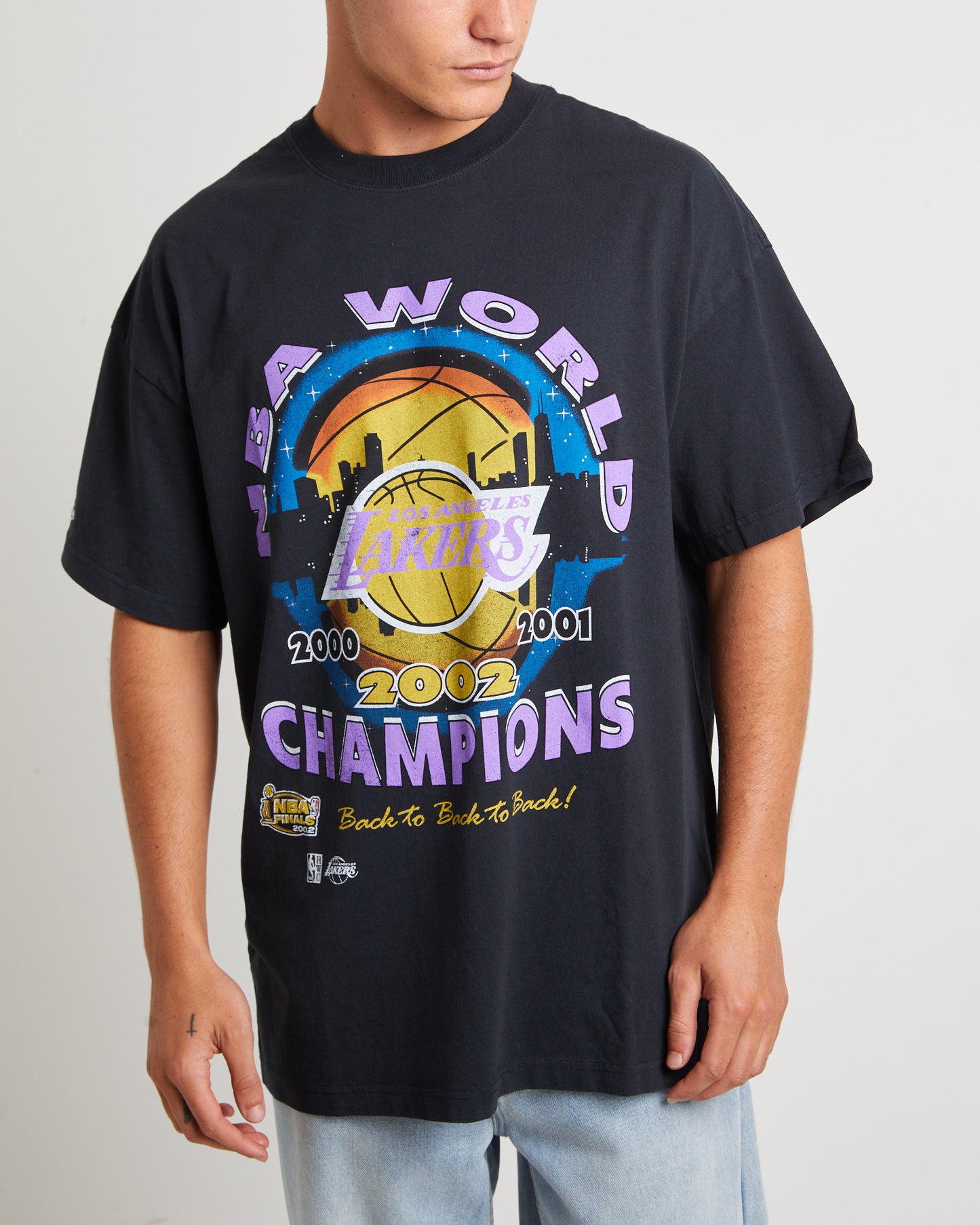Lakers Final Champions T-Shirt in Faded Black