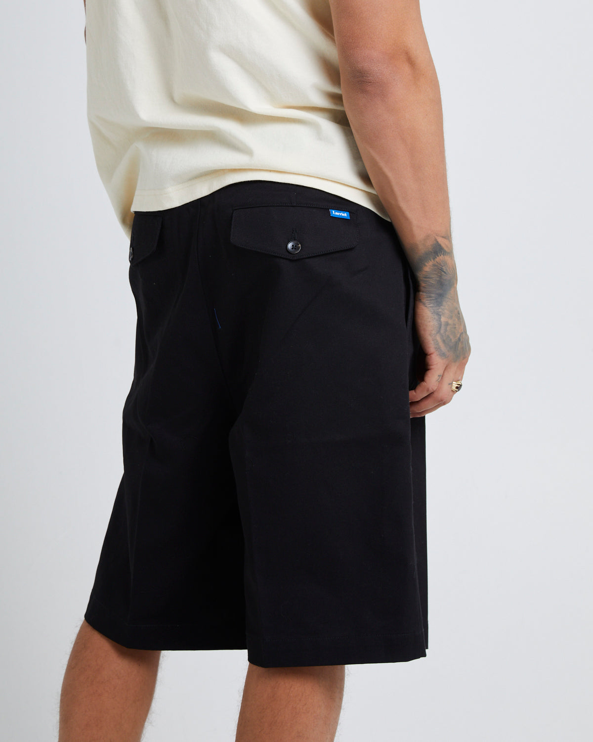 Lyu Short Black BLACK