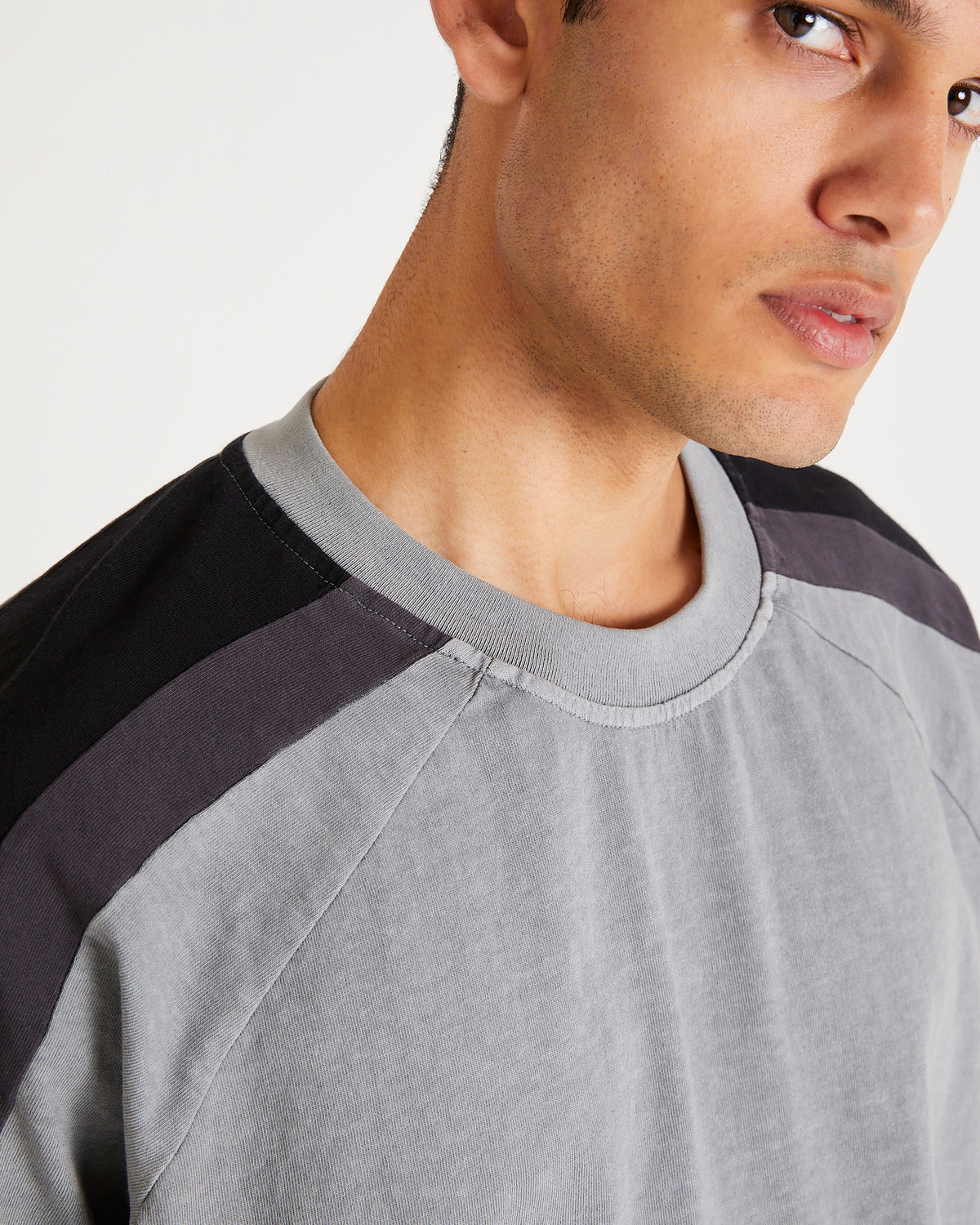 Novel Raglan Spliced T-Shirt GREY