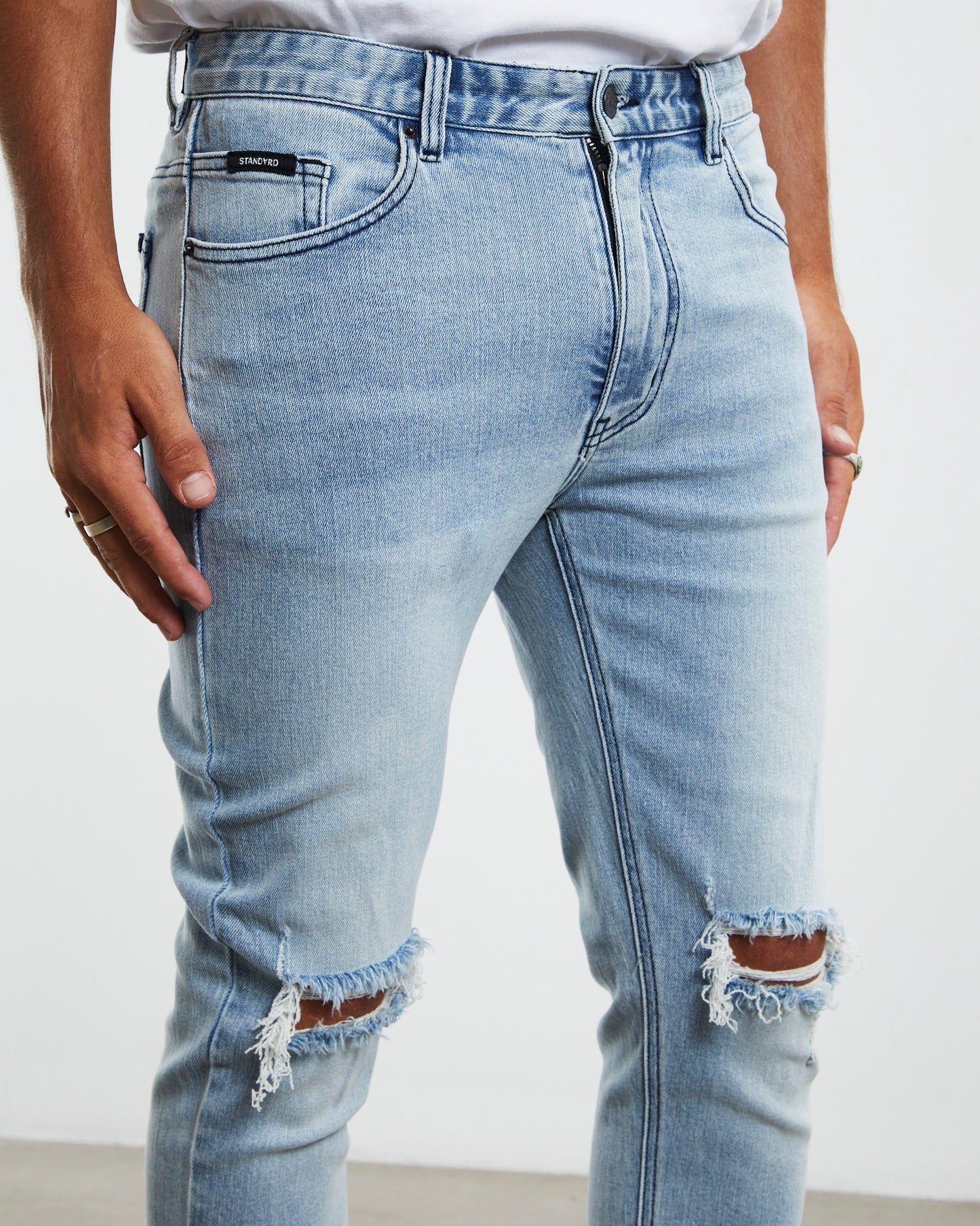 Offset Jeans In Bleach Blue