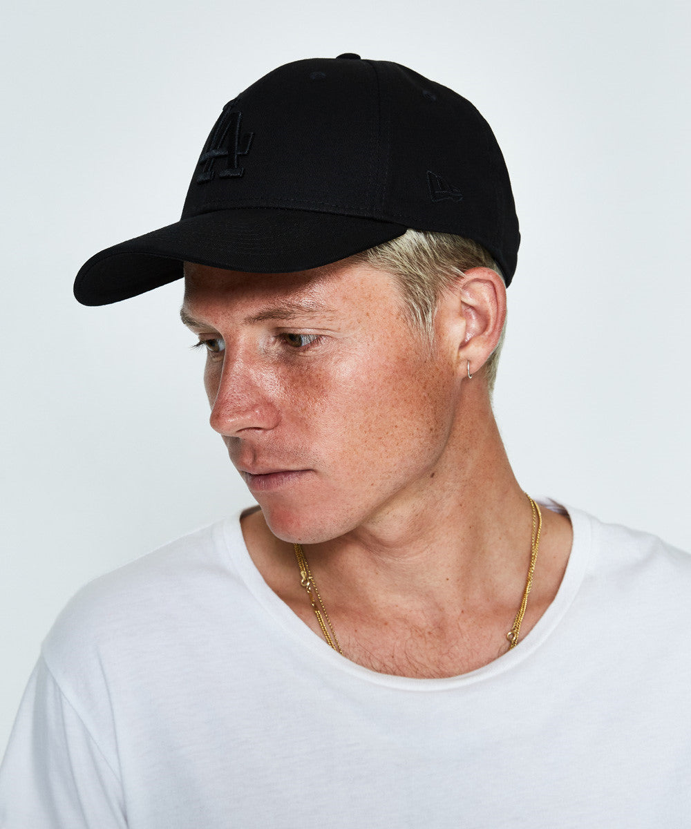 9forty Los Angeles Dodgers Curvepeak Cap Black BLACK