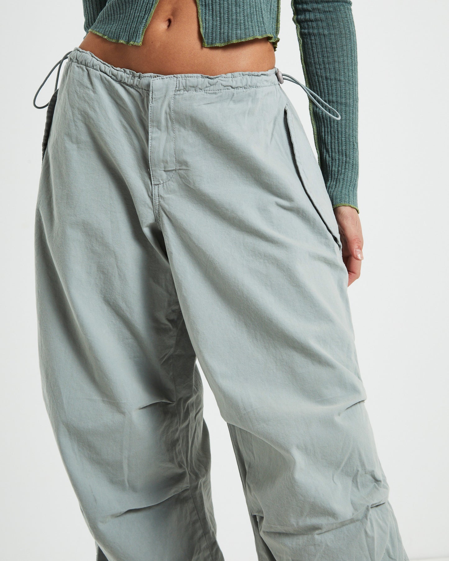 BDG Baggy Cargo Pants in Slate Grey