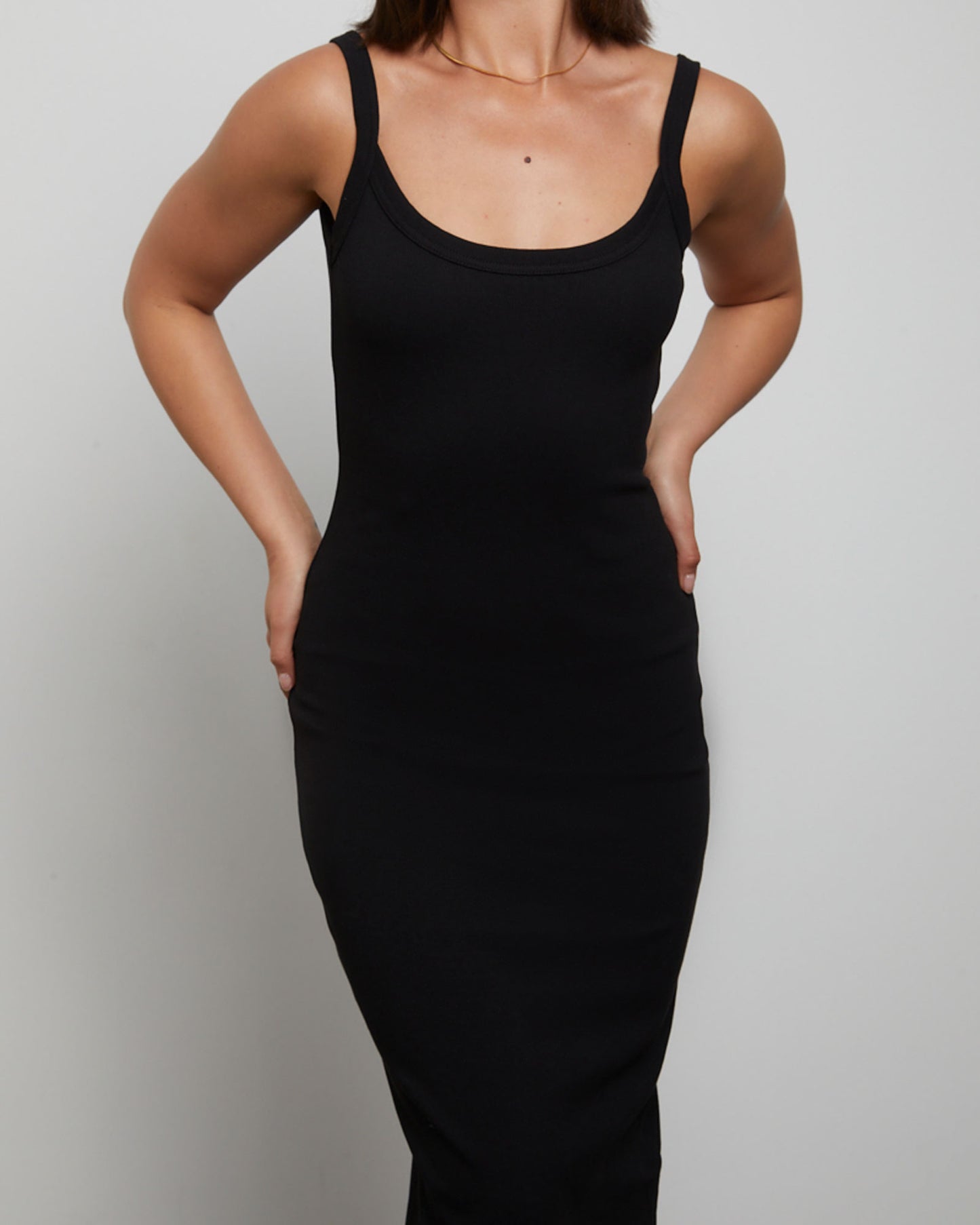 Backless Midi Dress in Black