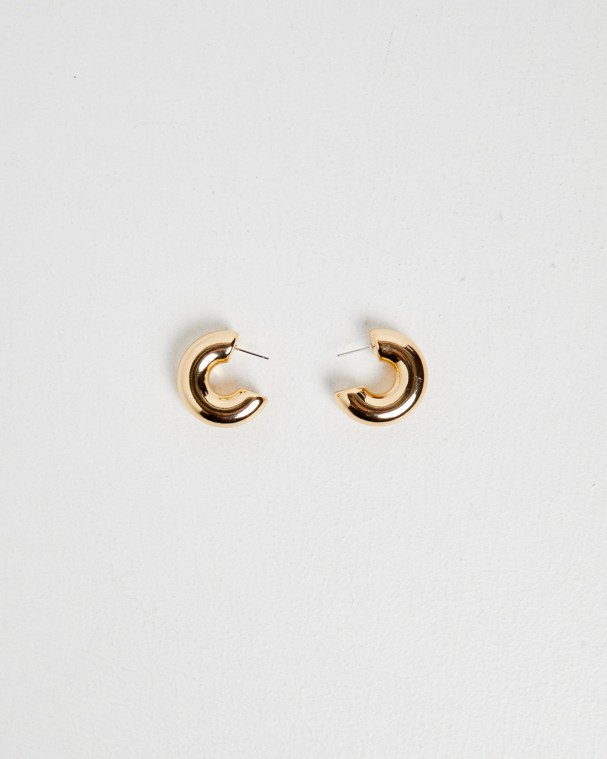 Maddie Hoop Earring GOLD