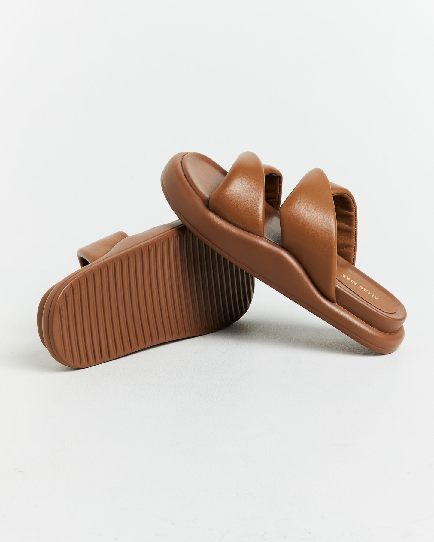Therese Slides in Tan