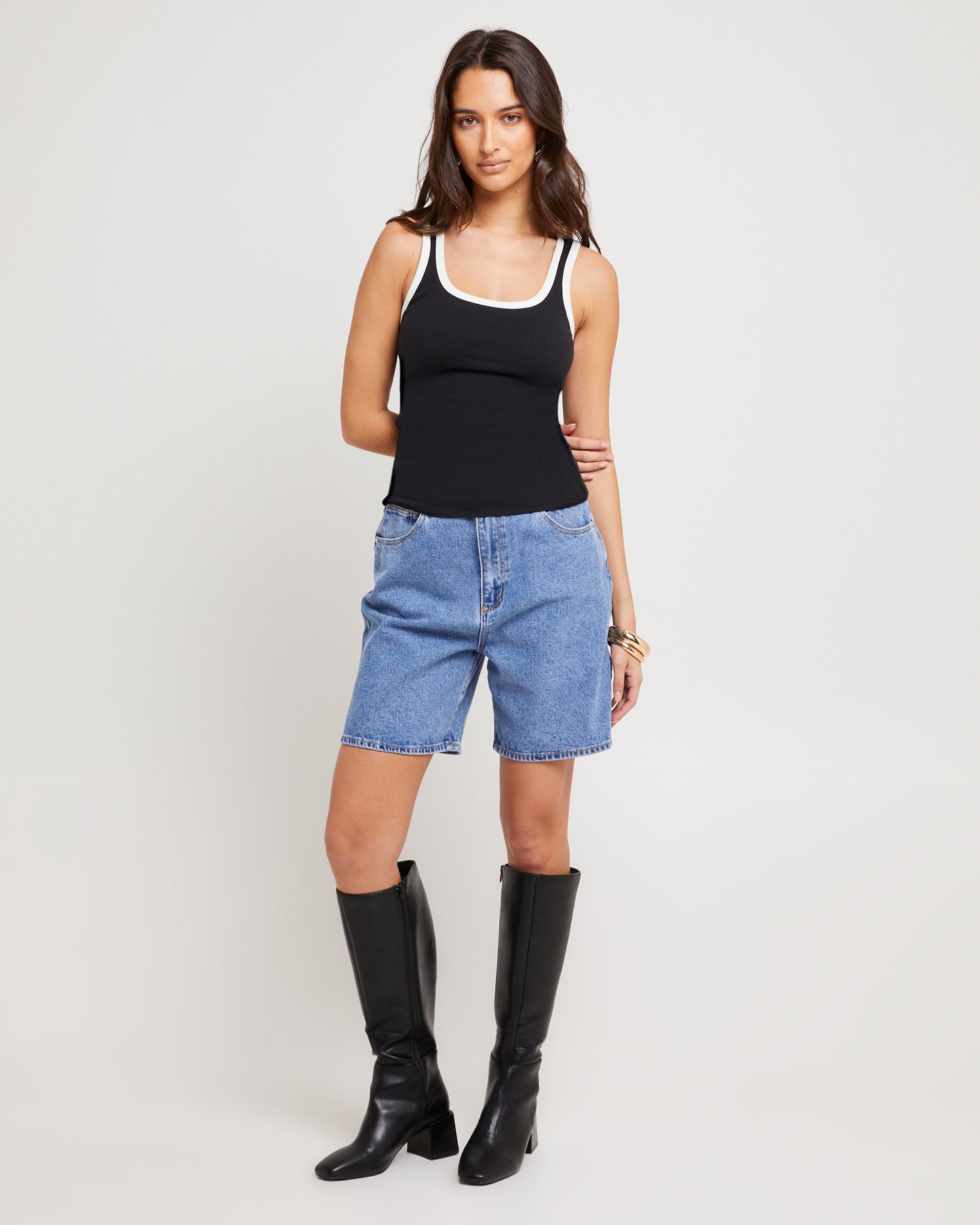 Azure Contrast Tank