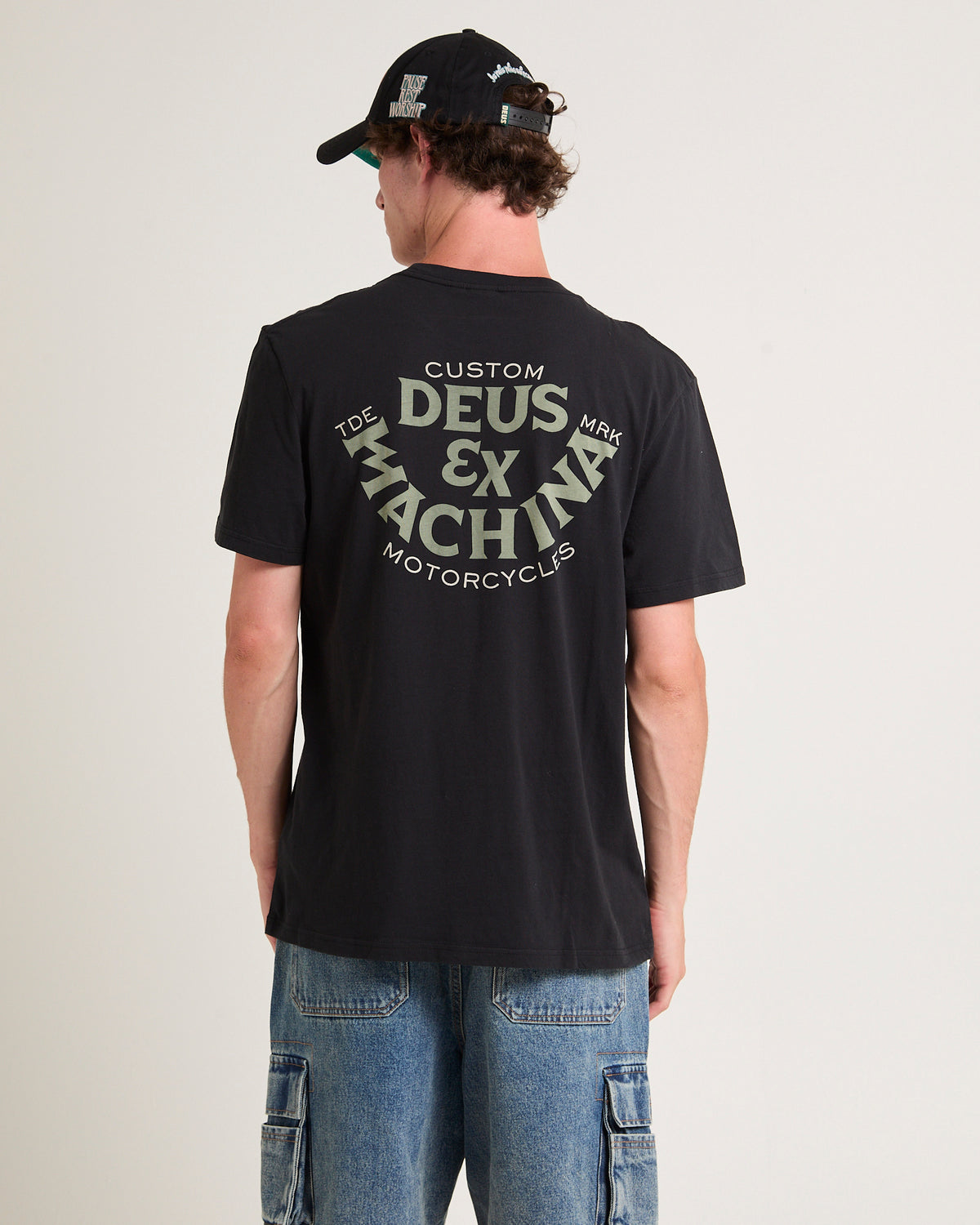 Buckets T-Shirt BLACK