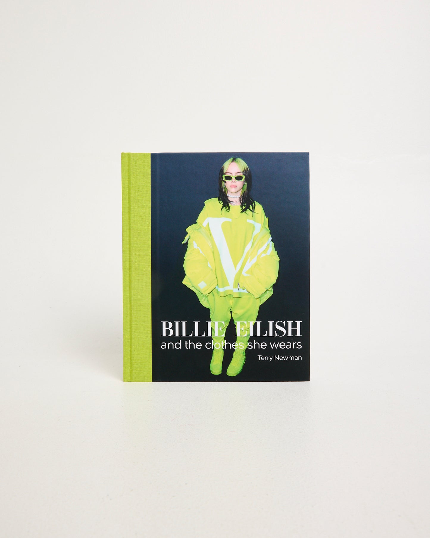 Billie Eilish: and the Clothes She Wears Book