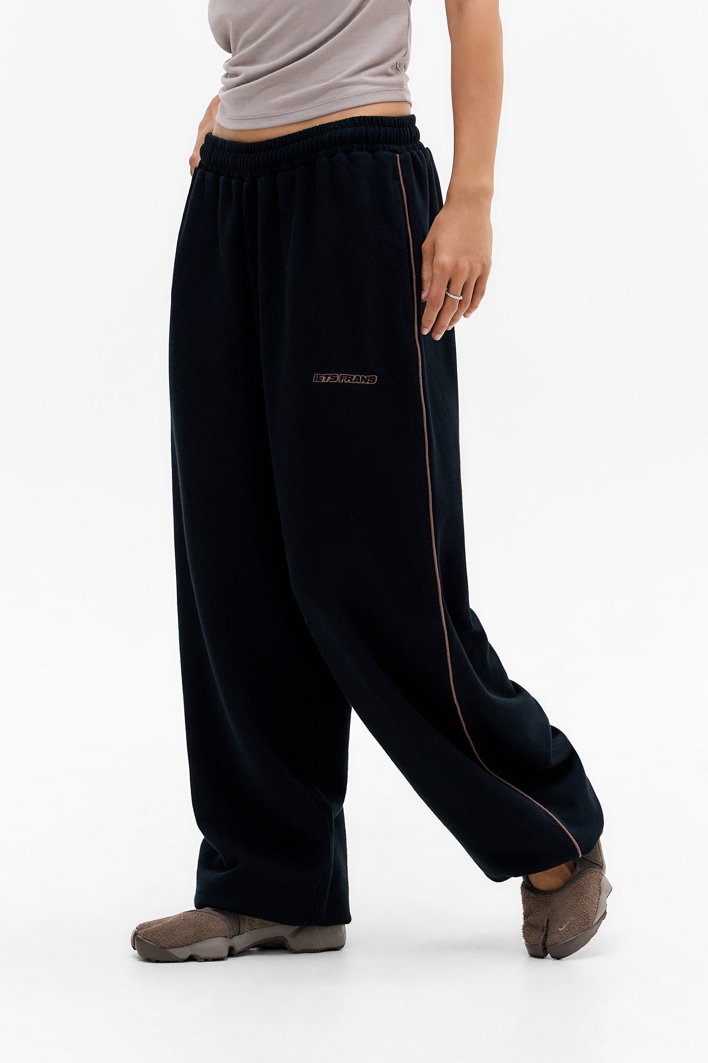Harri Wide Leg Jogger Pants