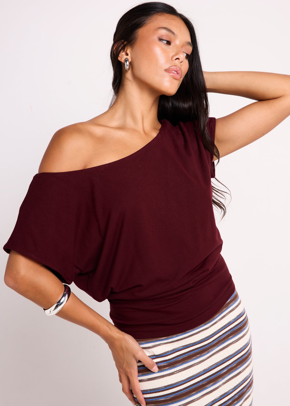 Chrissy Off Shoulder Top WINE