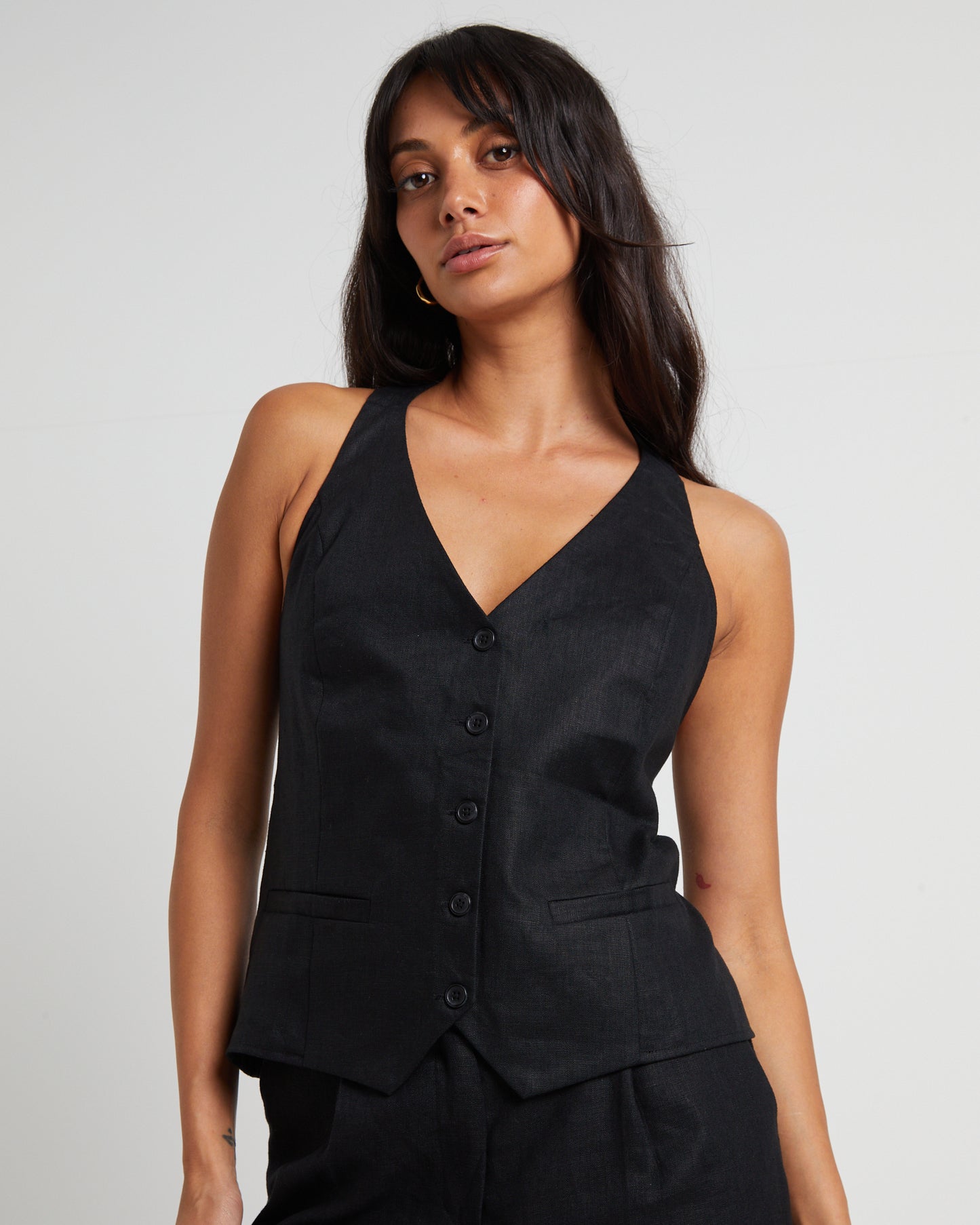 Naomi Linen Halter Vest in Black