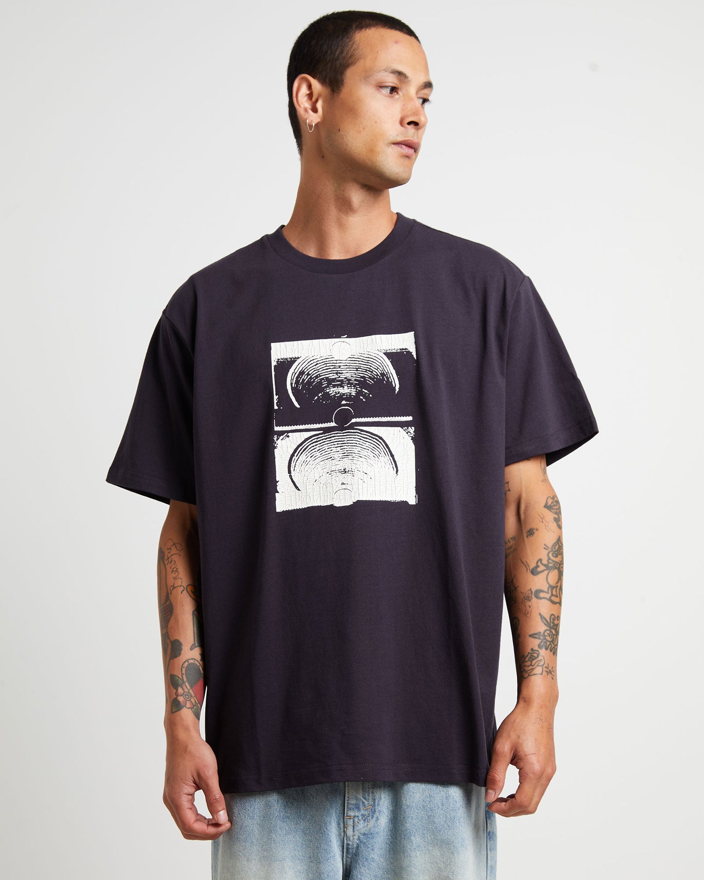 Cracked Crux Short Sleeve T-Shirt in Navy