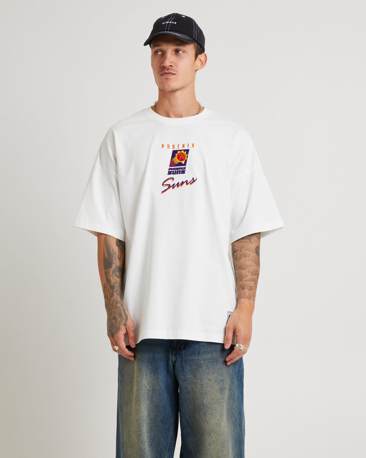 Trio Logo Suns Oversized T-Shirt in Vintage White WHITE