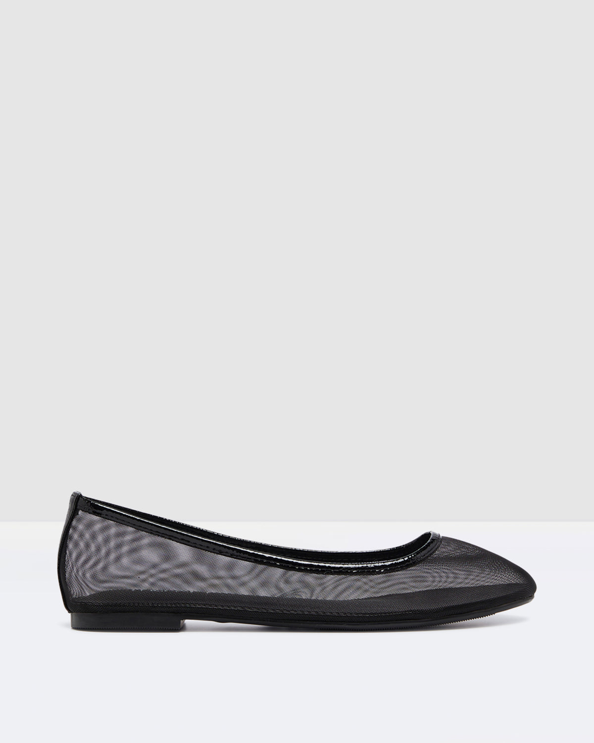 Arlo Flats Black BLACK