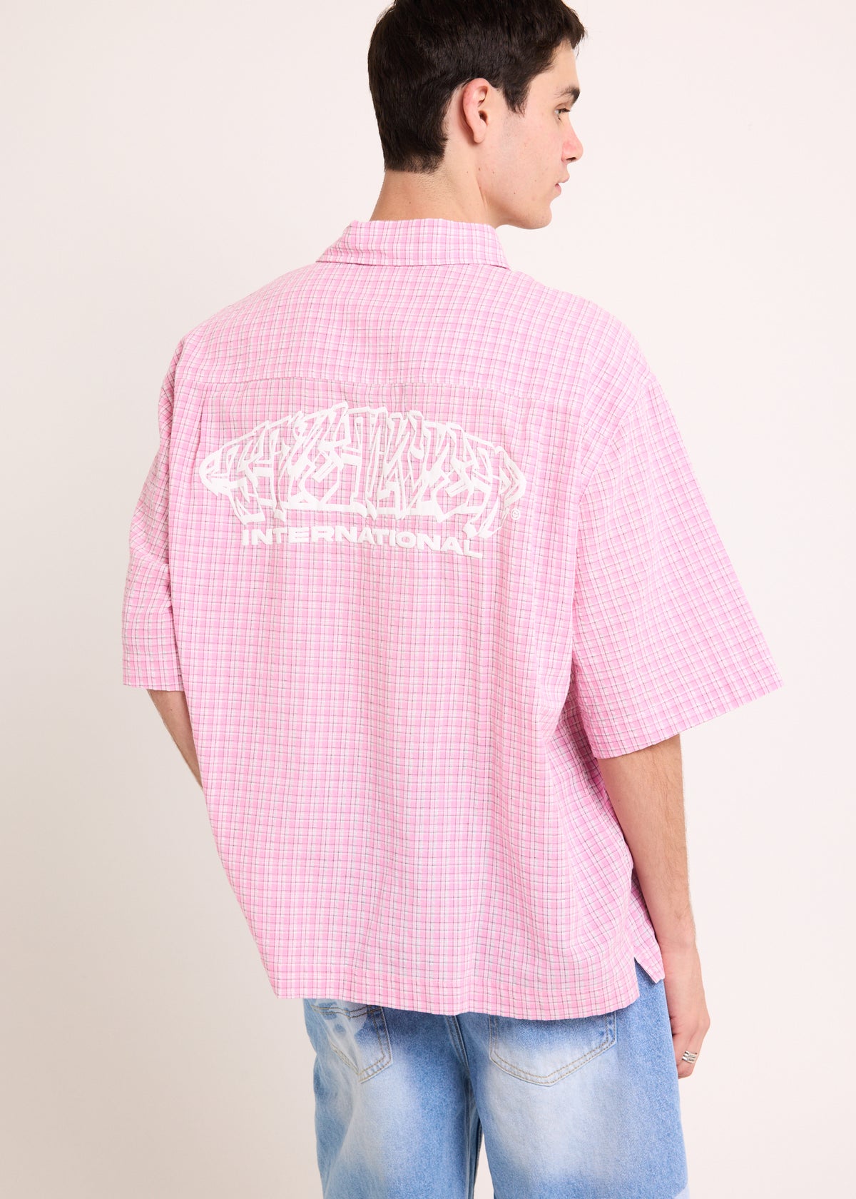 Globe Skate Short Sleeve Shirt PINK