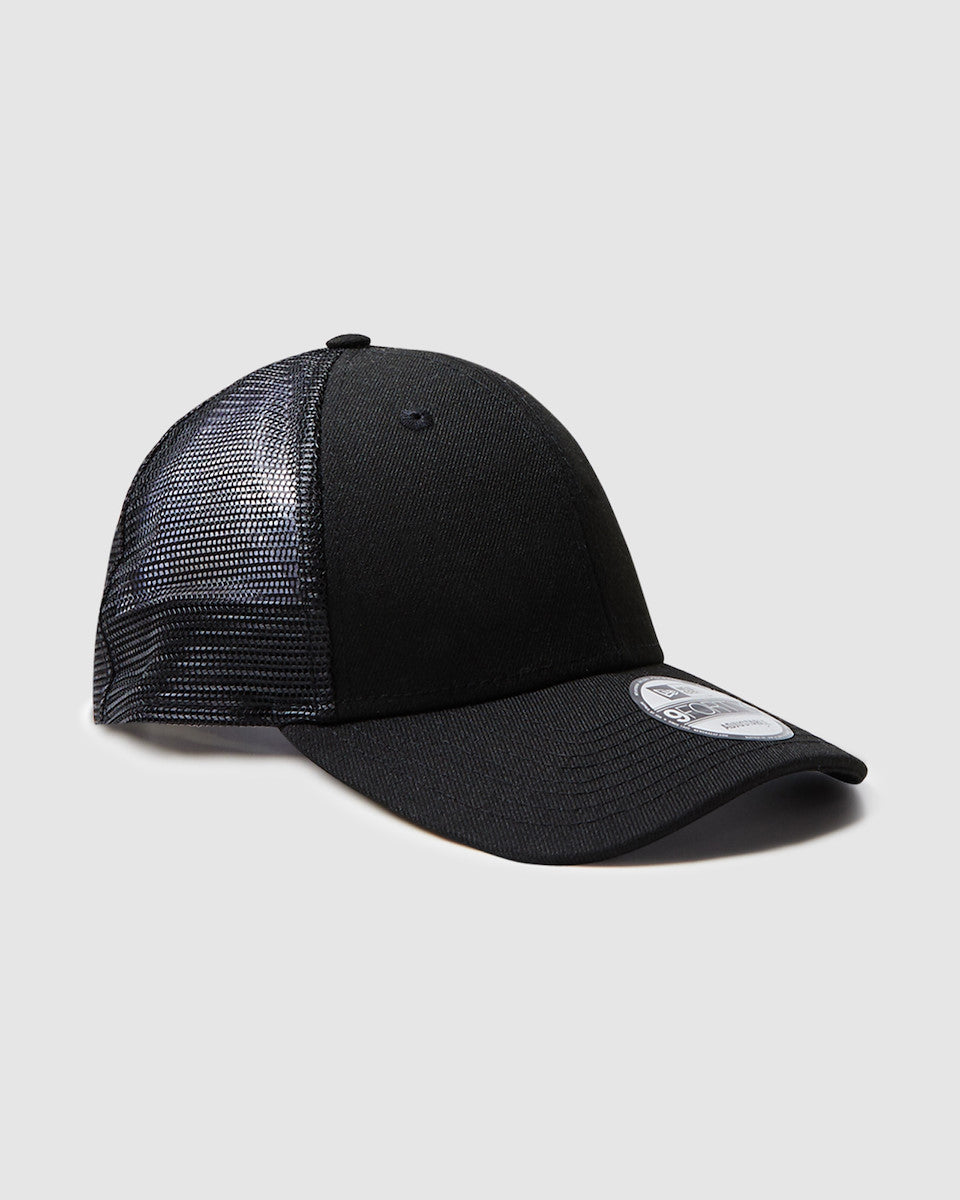 940 Snapback Trucker Cap Black