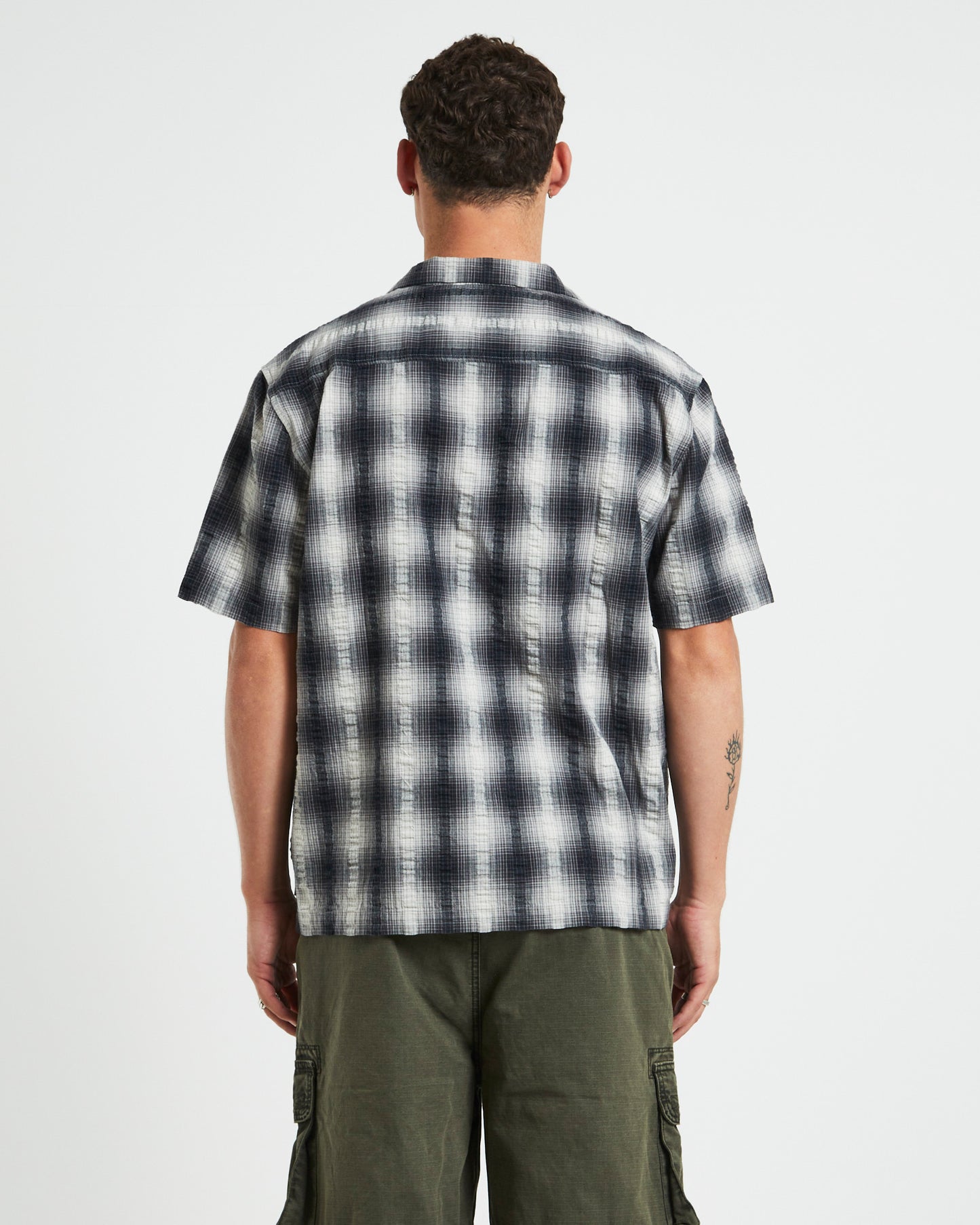 Aura Check Short Sleeve Shirt in Hombre Grey