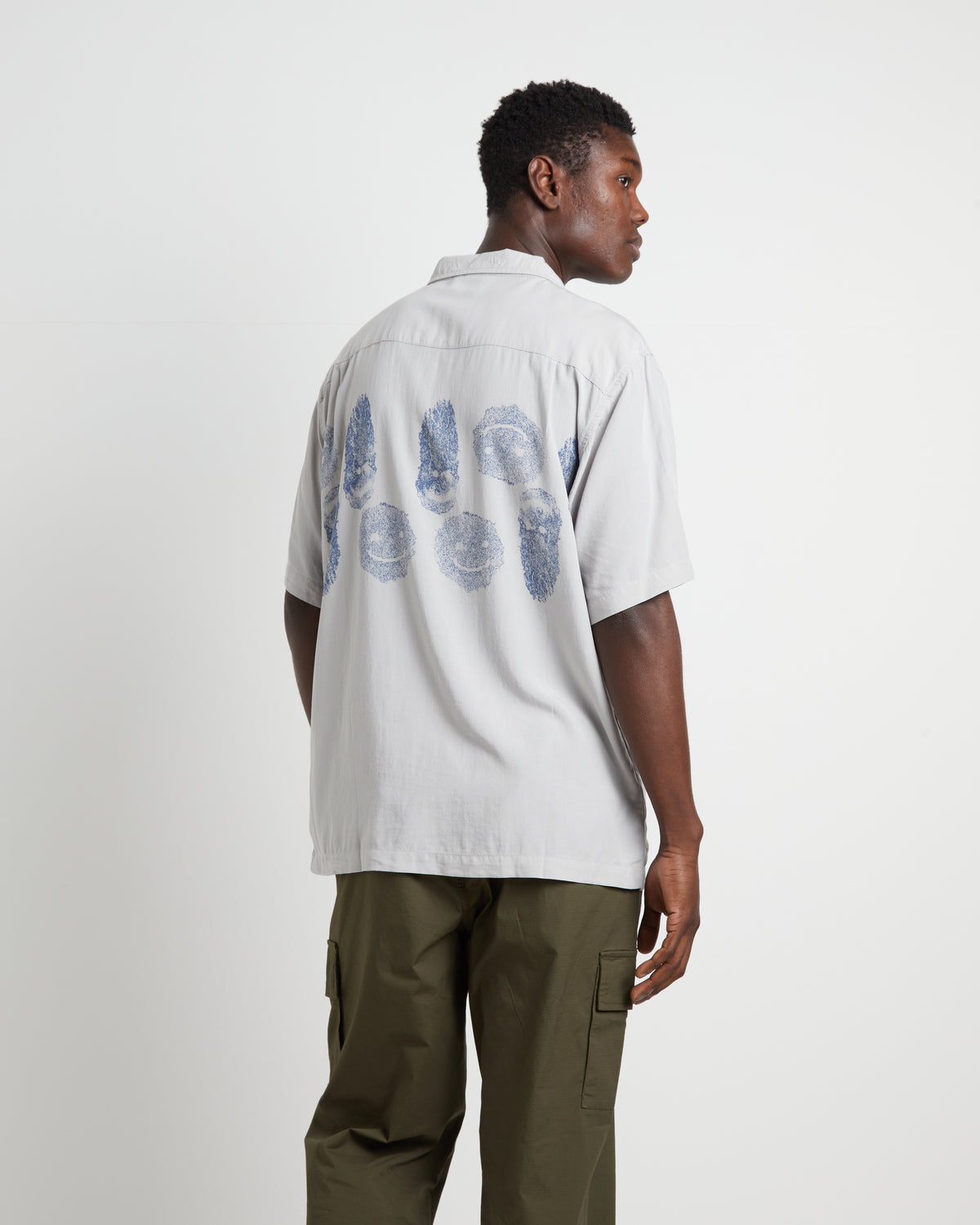 Menace Short Sleeve Shirt in Light Grey GREY