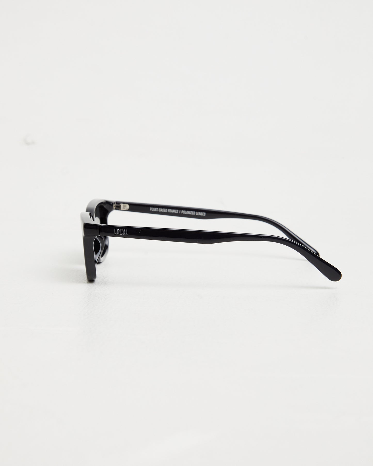 CBM Polished Sunglasses in Black/Dark Grey