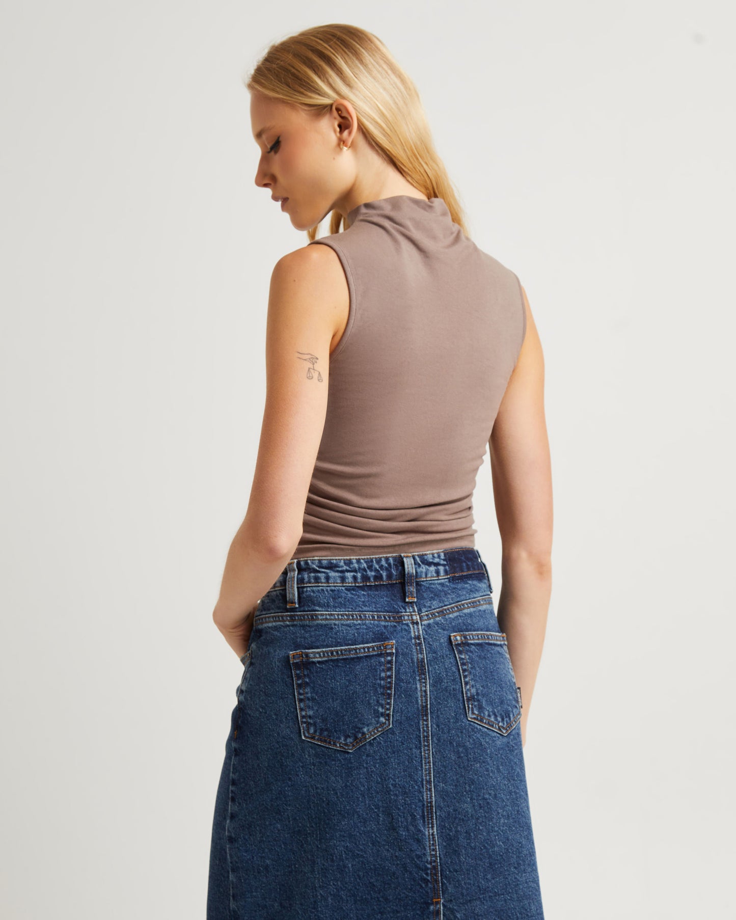 Avery High Neck Ruch Tank Top