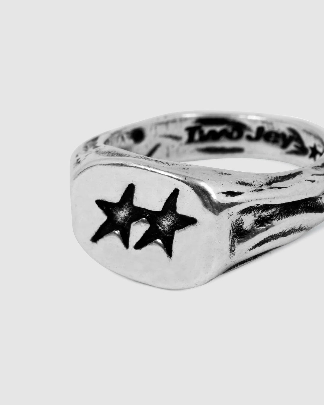 Signature Ring