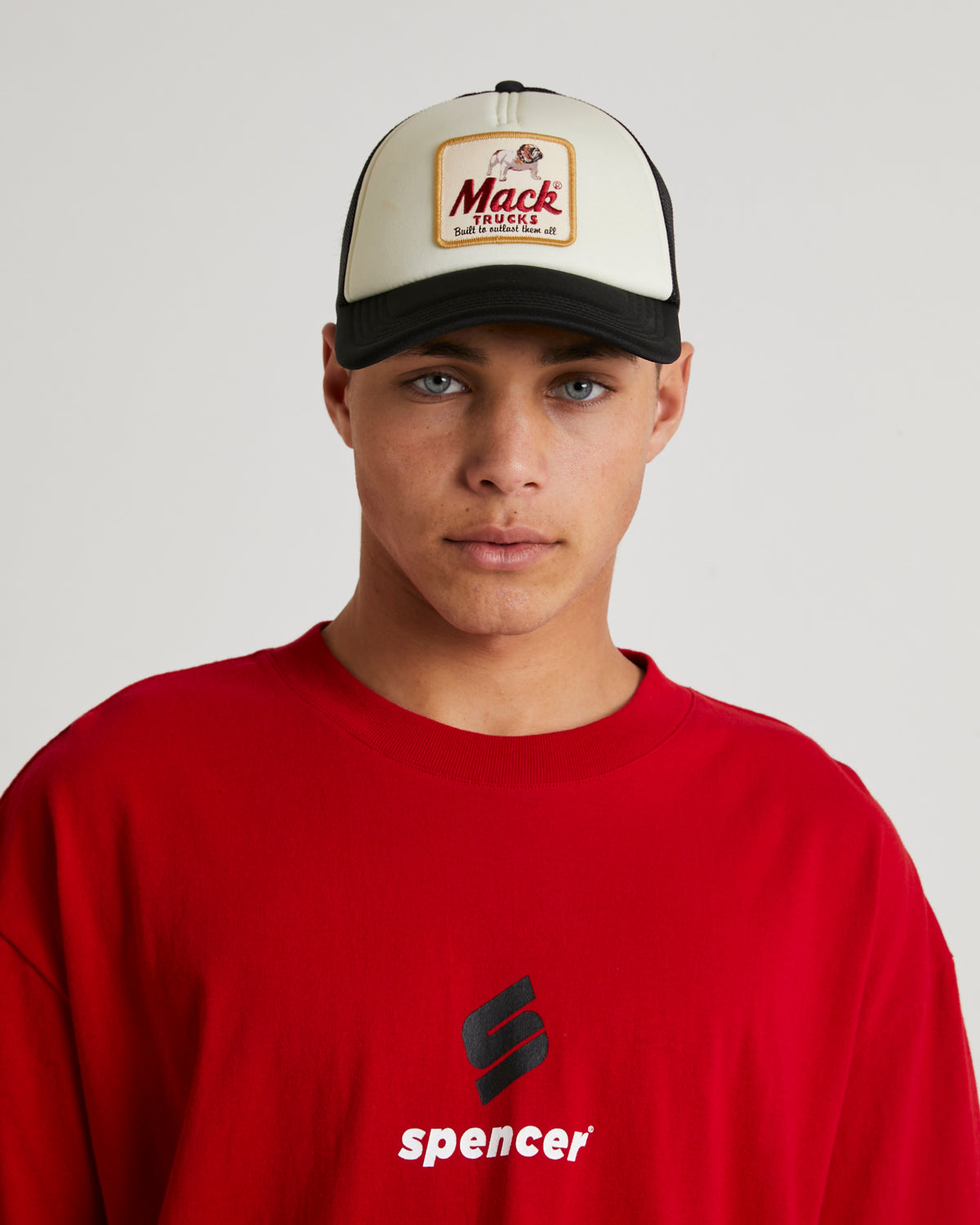 Built to Outlast Valin Trucker Cap IVORY / BLACK