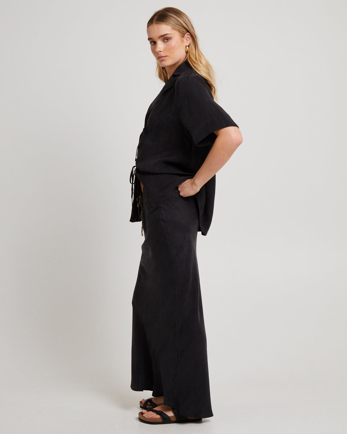 Tie Up Blouse BLACK