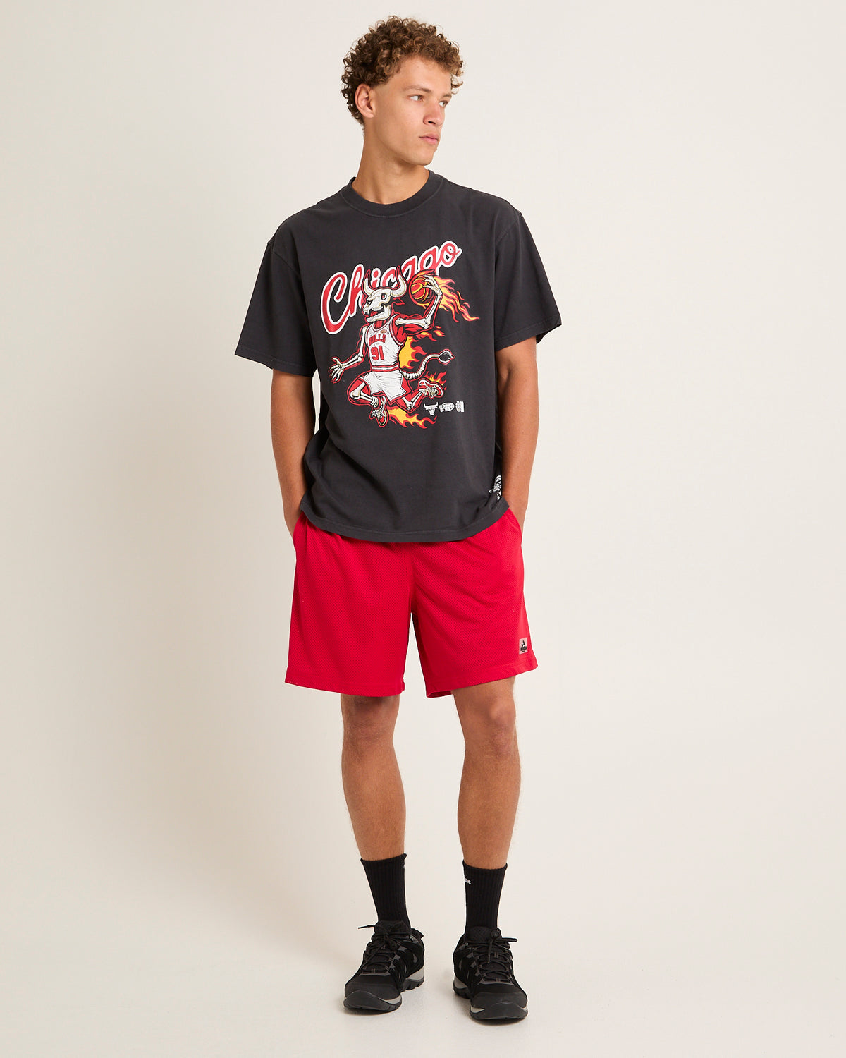 On Fire Chicago Bulls T-shirt OVERDYED BLACK