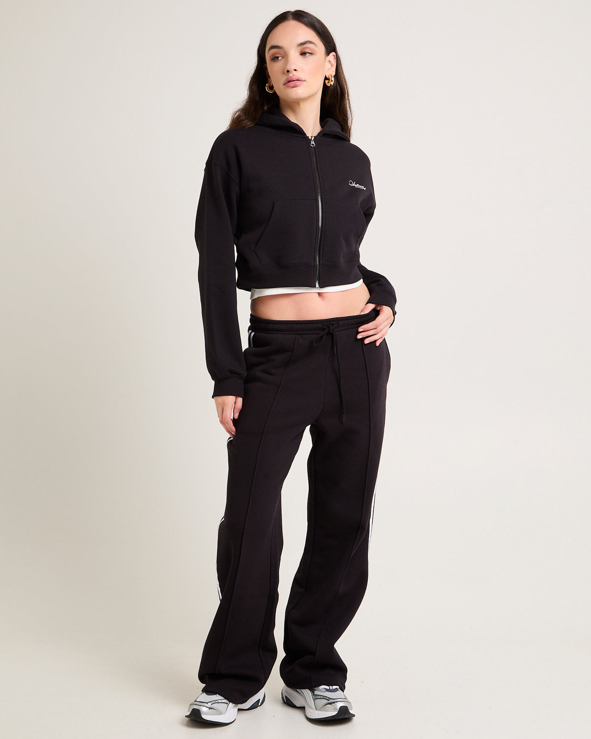 Cropped Zip Hoodie ALMOST BLACK