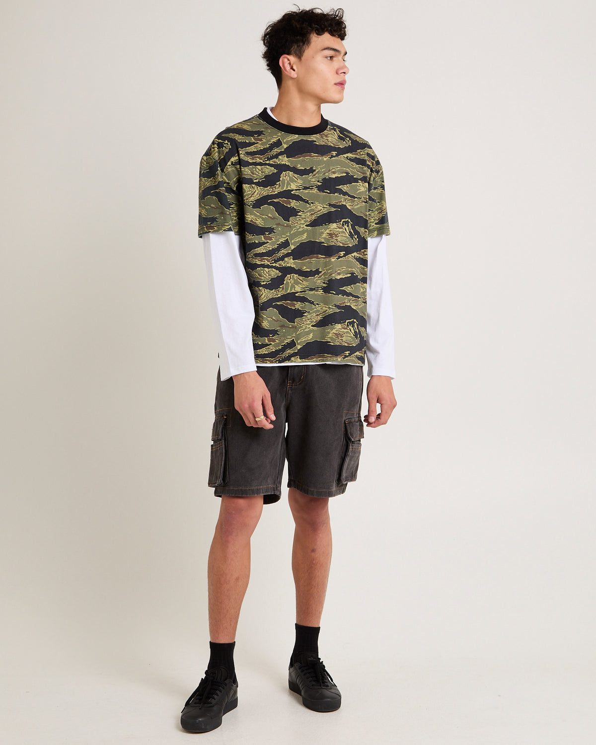 Baggy Denim Cargo Shorts WORN BLACK