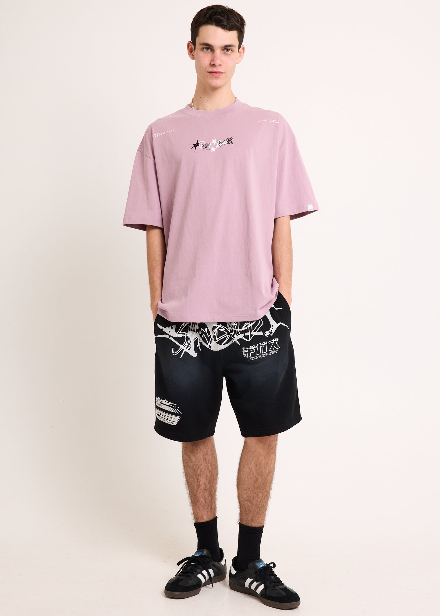 Logo Distribution T-Shirt