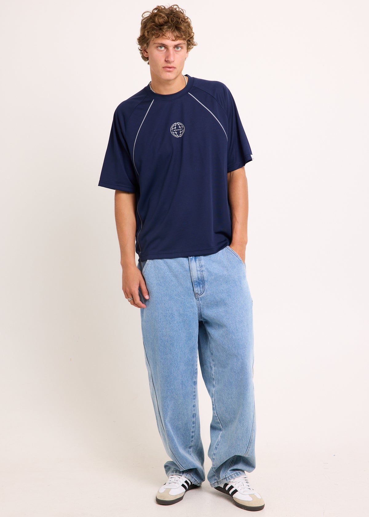Cosmo Raglan T-Shirt NAVY