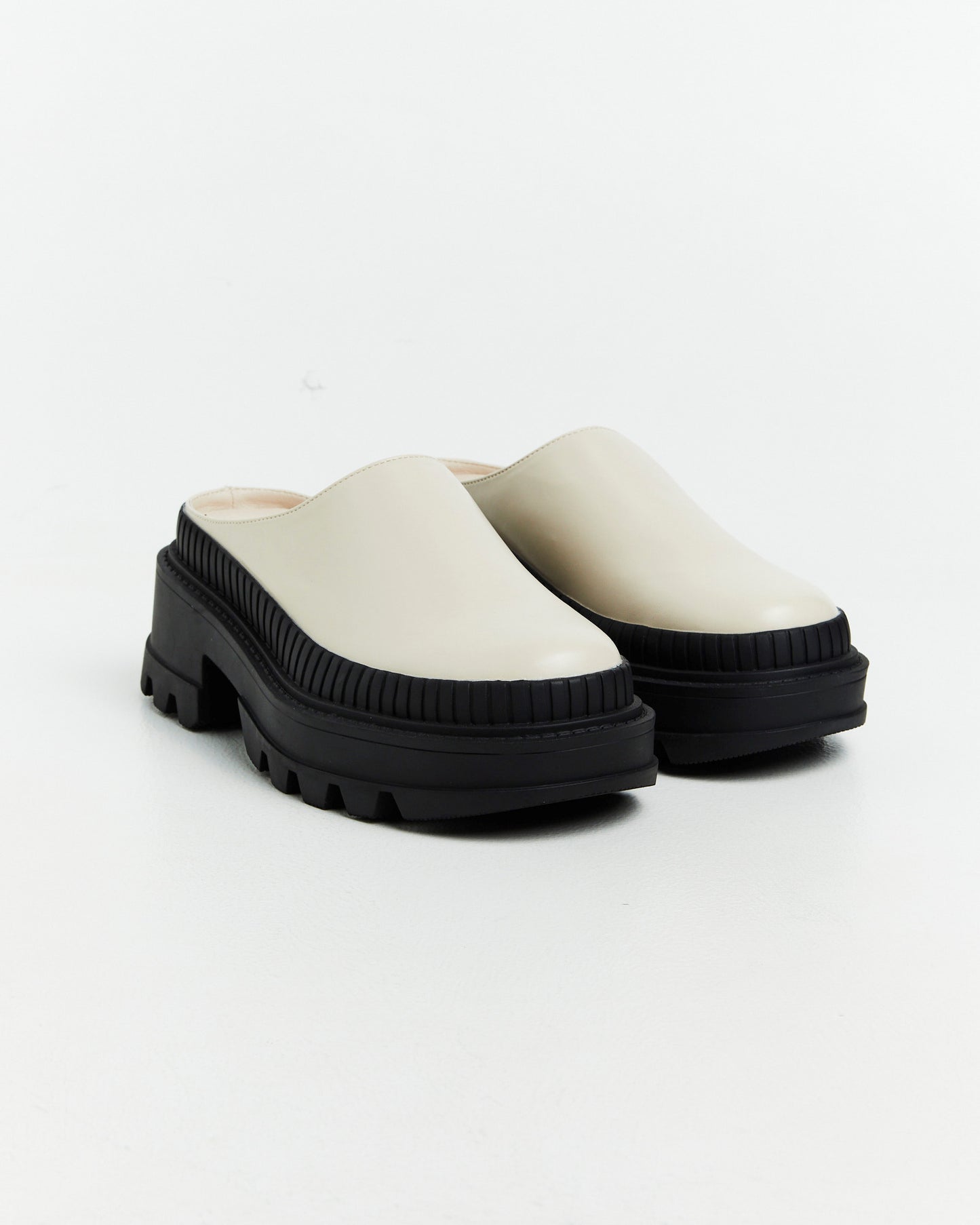 Platform Clogs Vanilla/Black