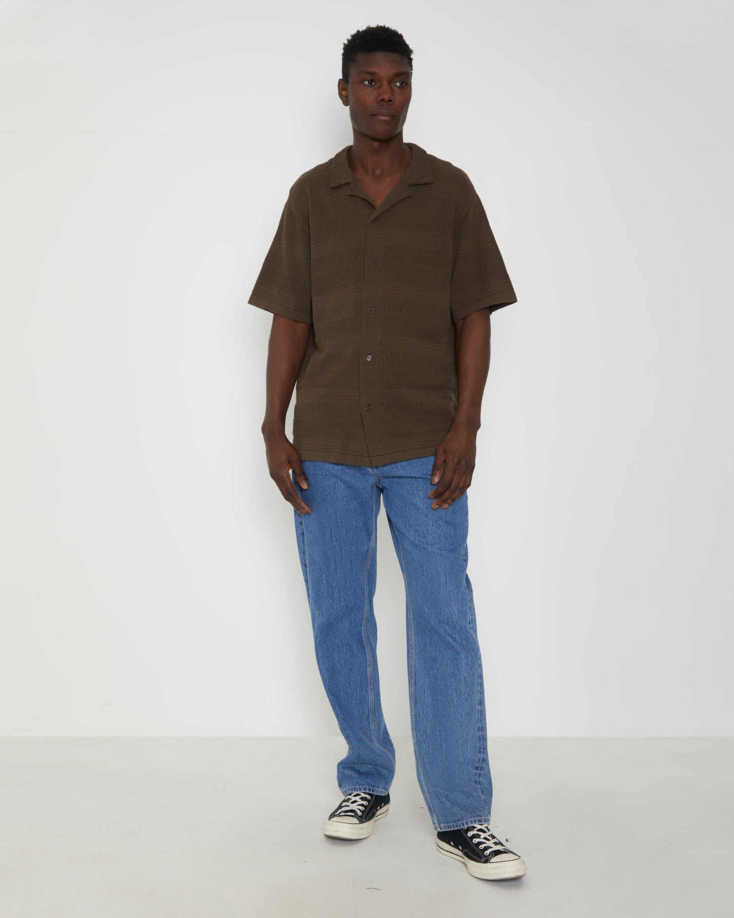 Knitted Resort Short Sleeve Shirt in Brown