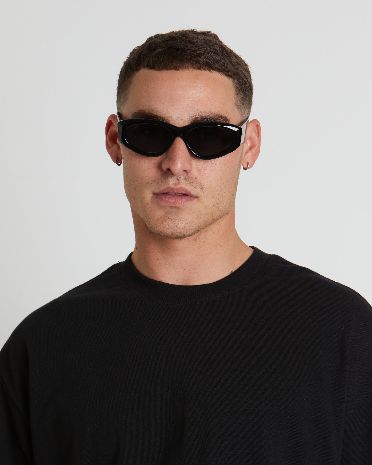 Under Wraps Sunglasses in Black/Smoke Mono