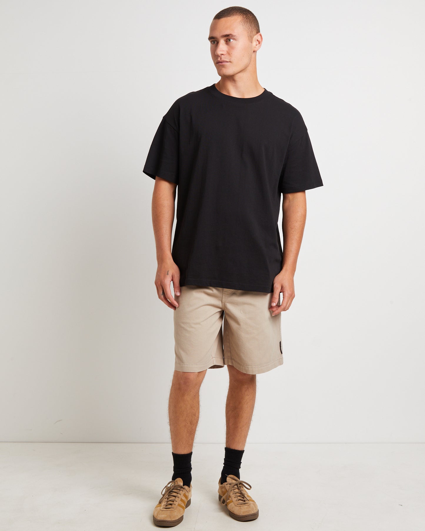 Gunner Hiker Shorts in Sand