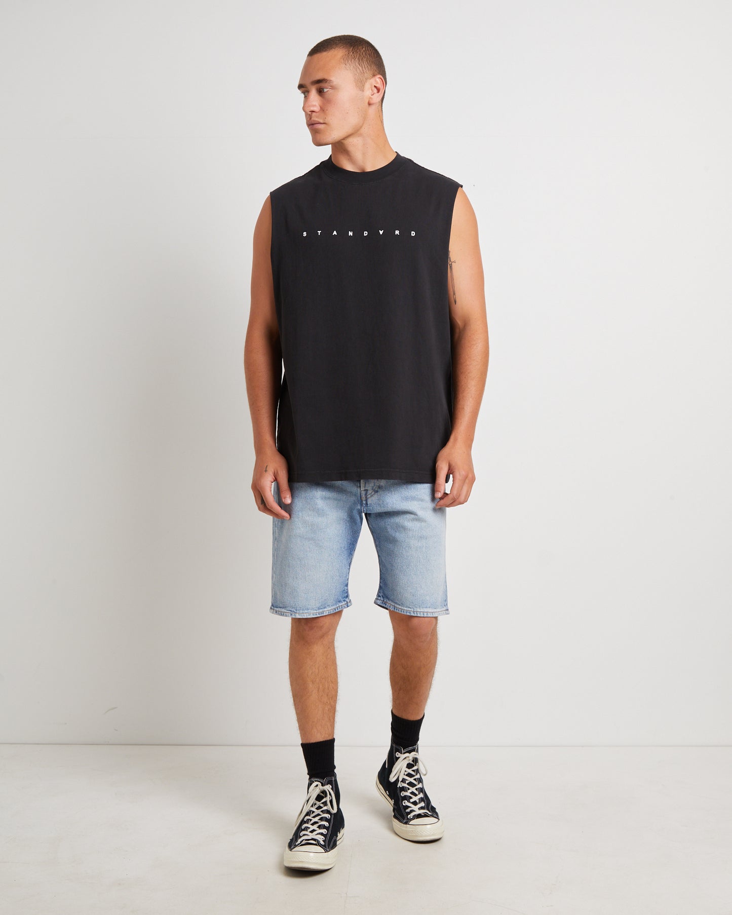 Kerning Muscle Tee in Black